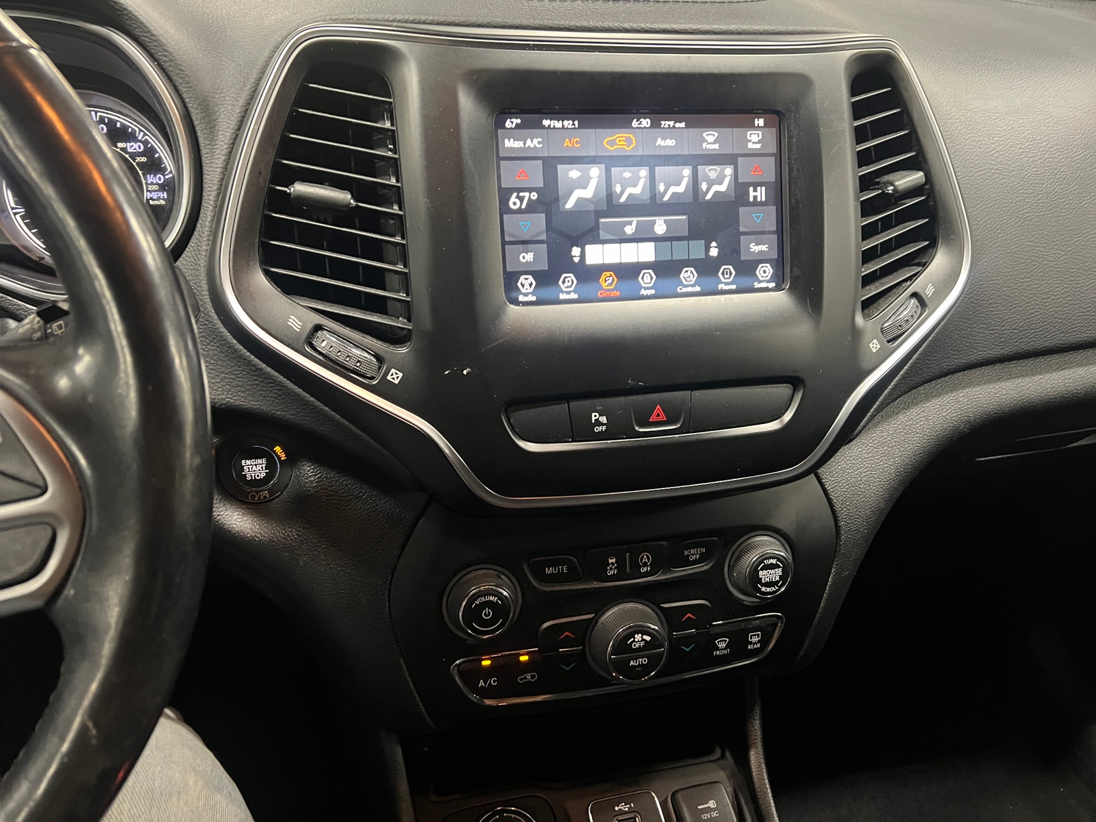 Thumbnail: 2020 Jeep Cherokee - 4