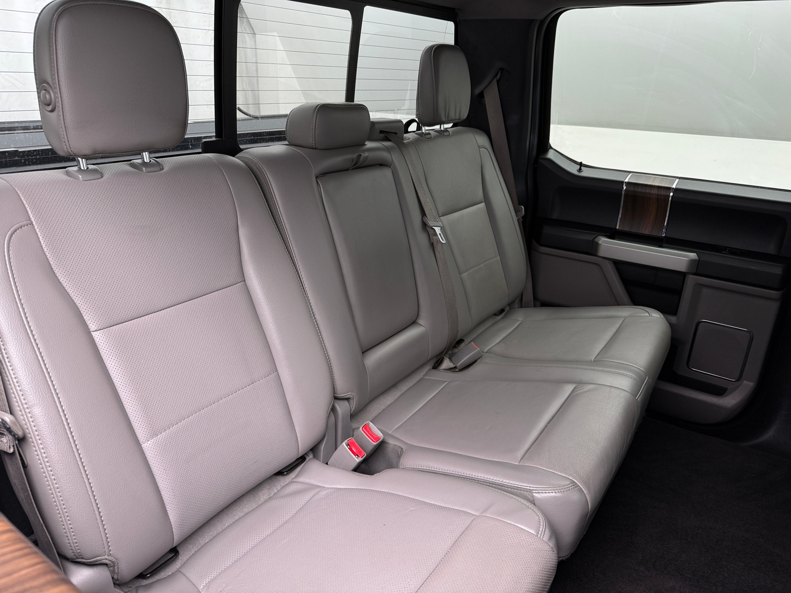 Thumbnail: 2016 Ford Econoline - 5