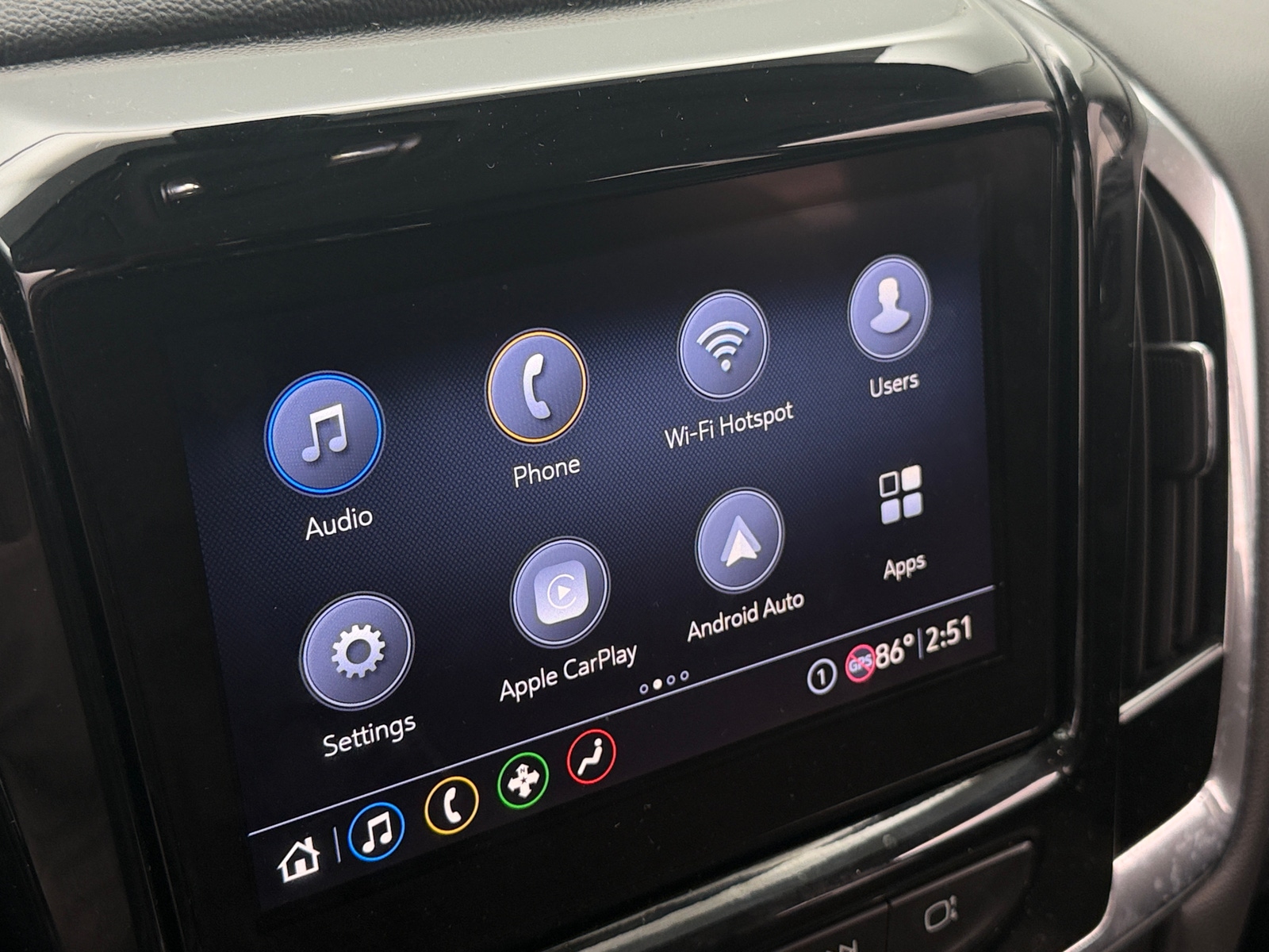 Thumbnail: 2020 Chevrolet Traverse - 4