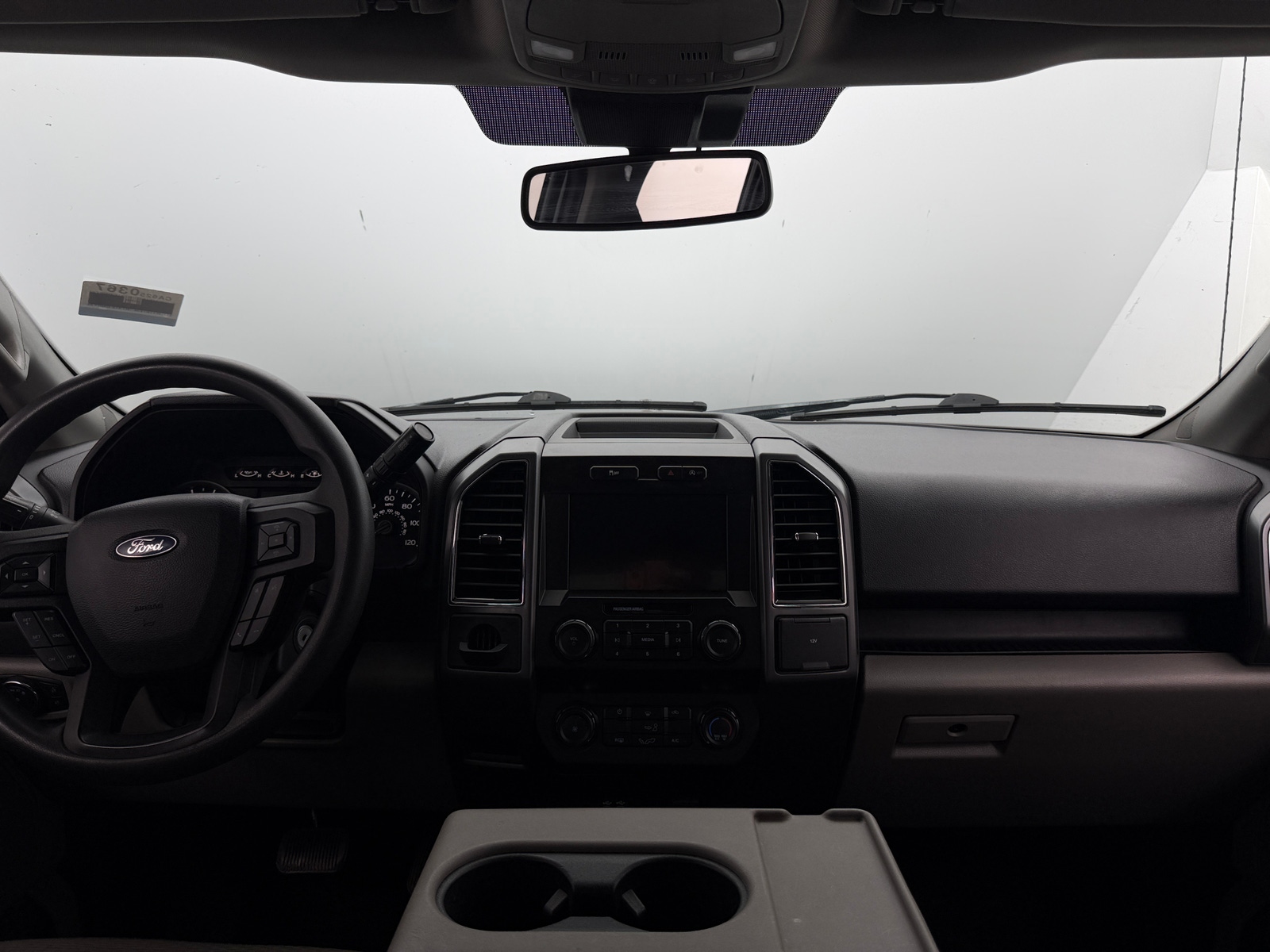 Thumbnail: 2020 Ford Econoline - 3