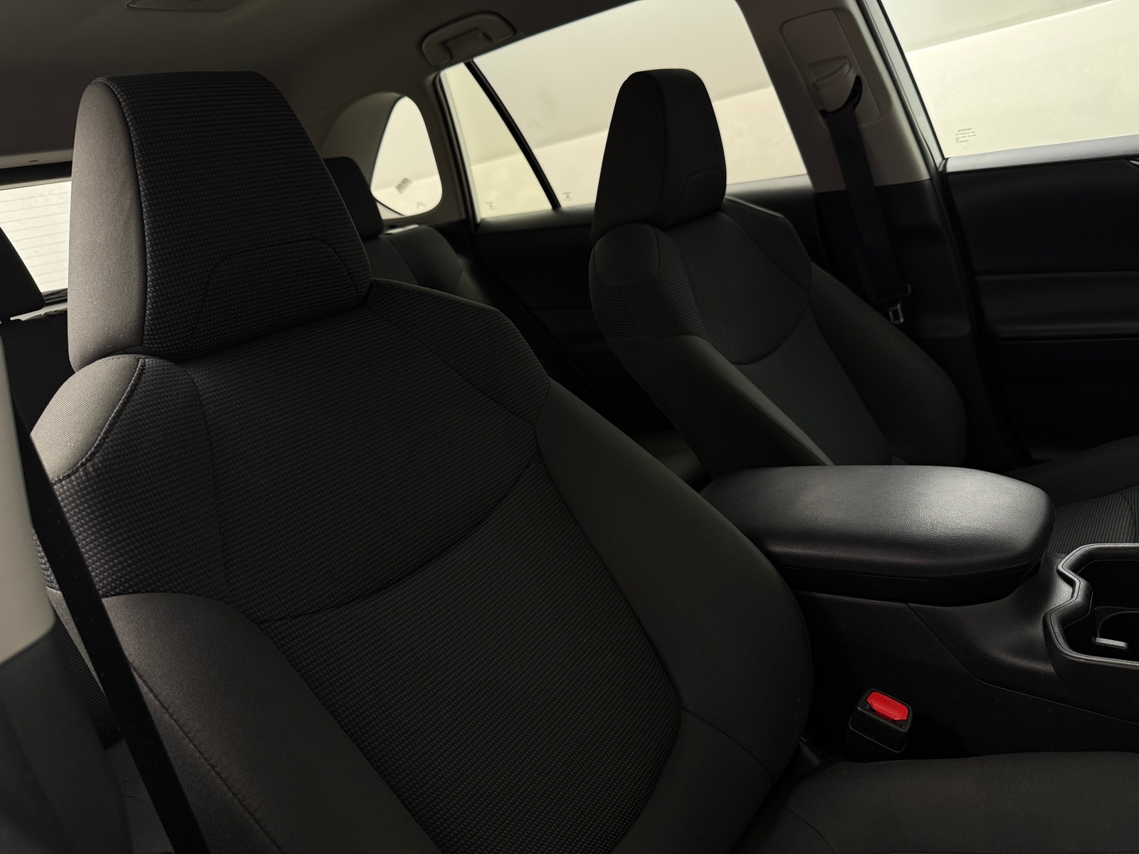 Thumbnail: 2025 Toyota RAV4 - 2