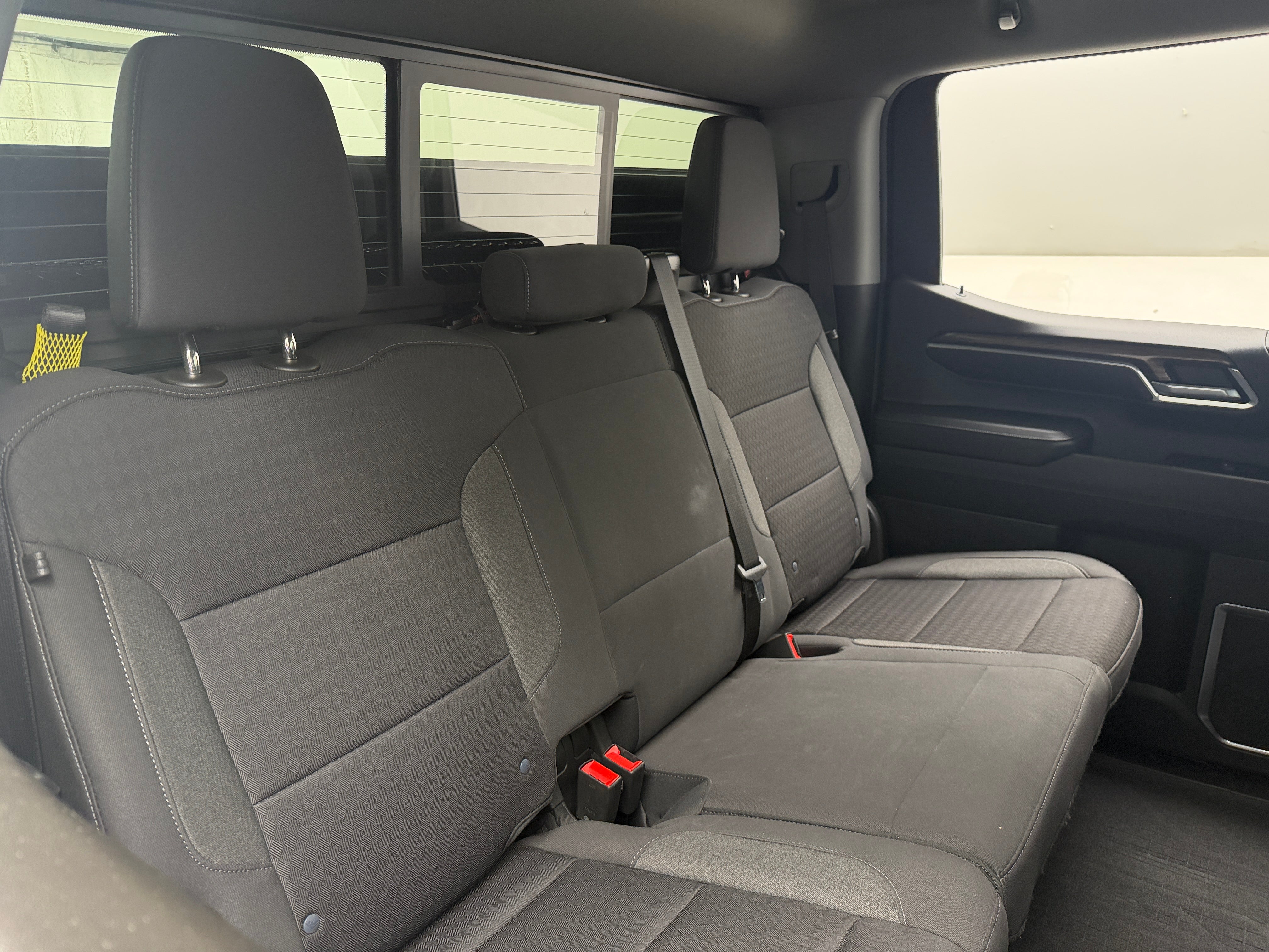 2023 Chevrolet Silverado 1500 LT - Photo 3