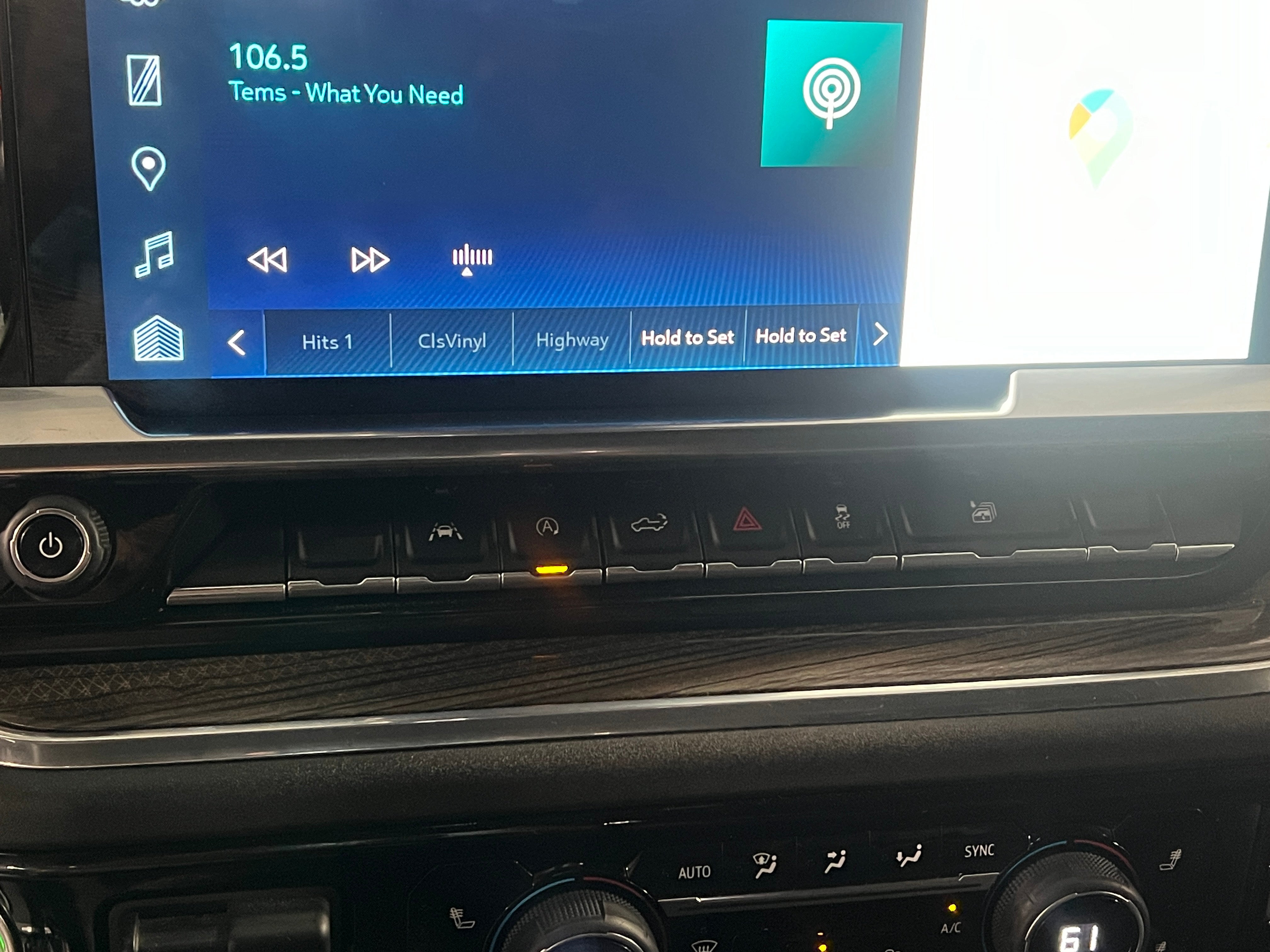 2023 Chevrolet Silverado 1500 LT - Photo 11