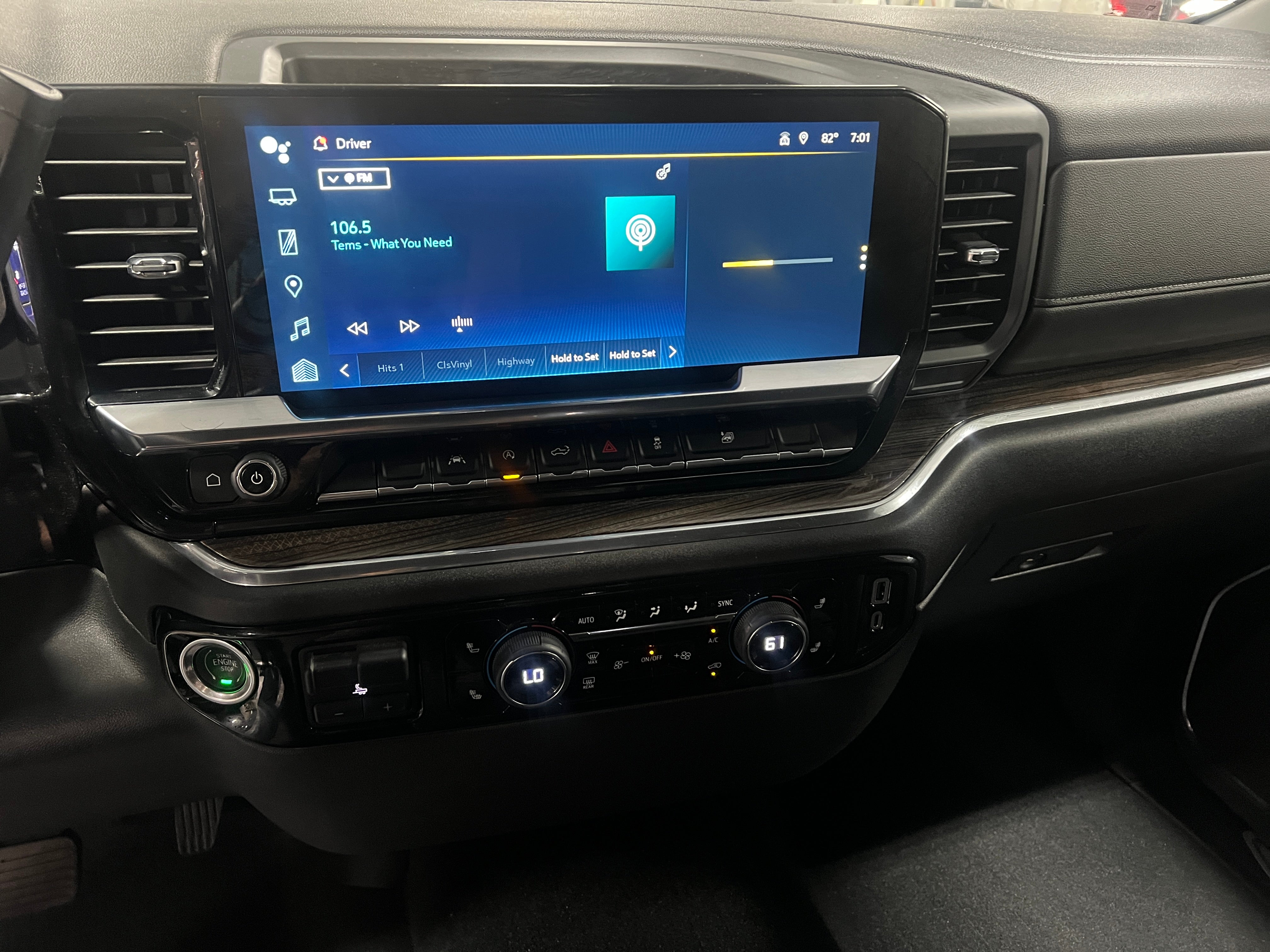 2023 Chevrolet Silverado 1500 LT - Photo 13