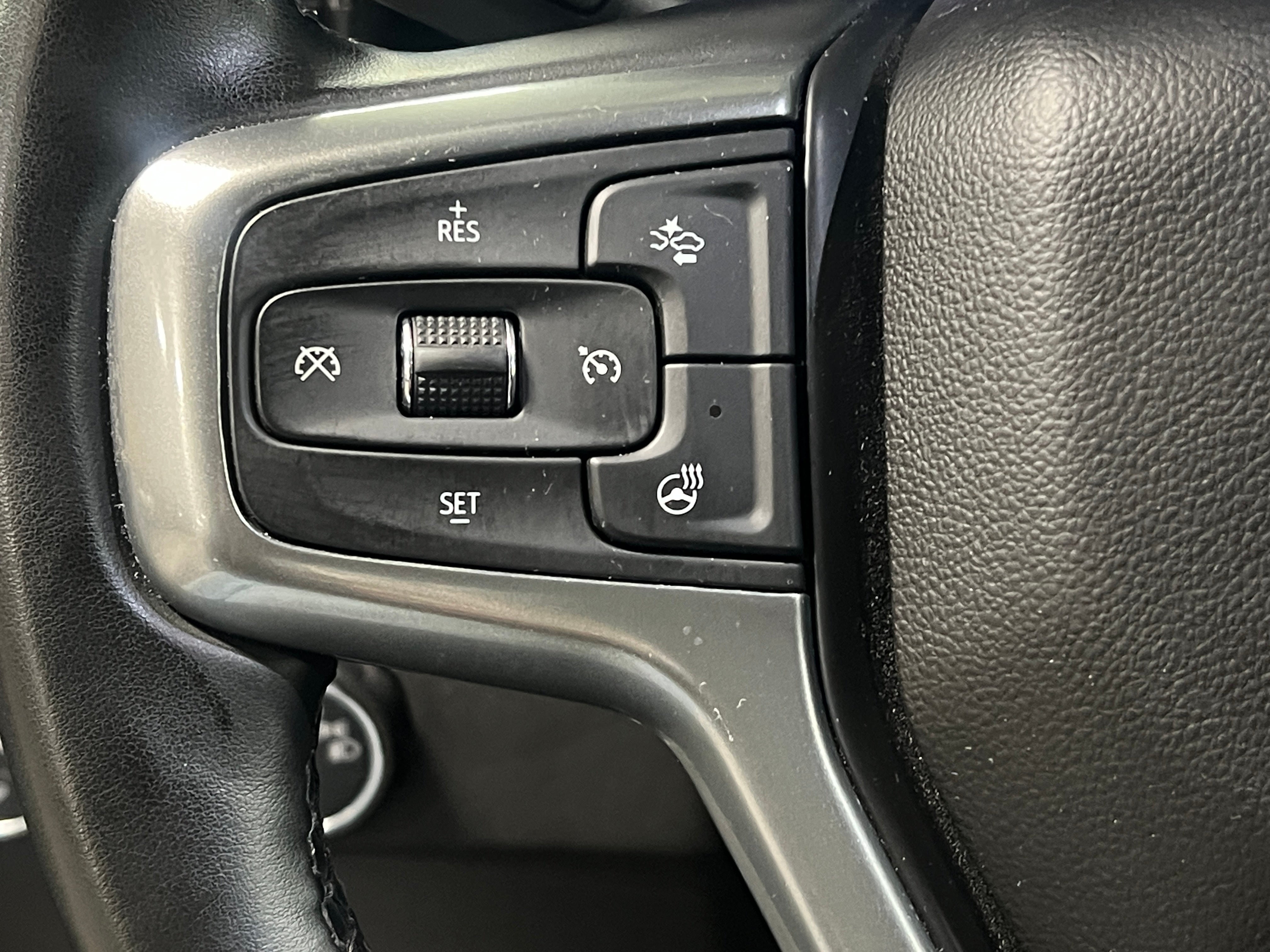 2023 Chevrolet Silverado 1500 LT - Photo 16