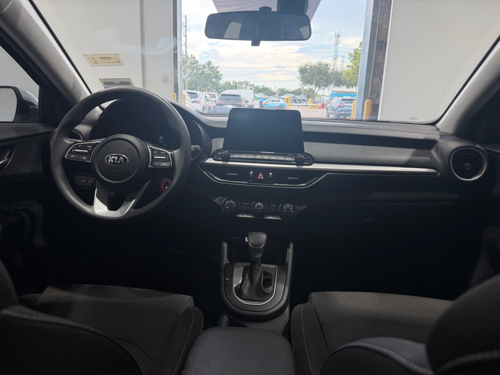 Thumbnail: 2020 Kia Forte - 3