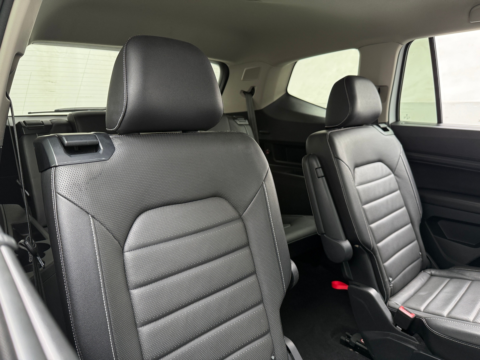 Thumbnail: 2021 Volkswagen Atlas - 6