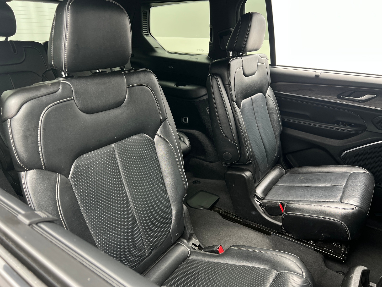 Thumbnail: 2023 Jeep Grand Cherokee L - 5