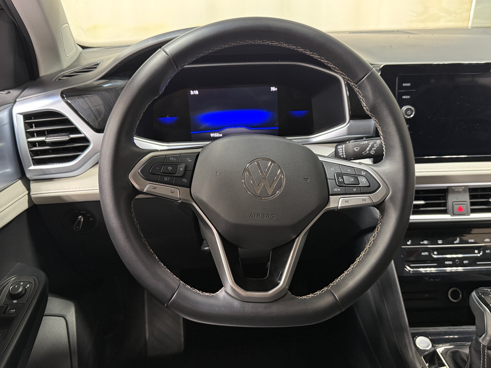 Thumbnail: 2026 Volkswagen Taos - 5