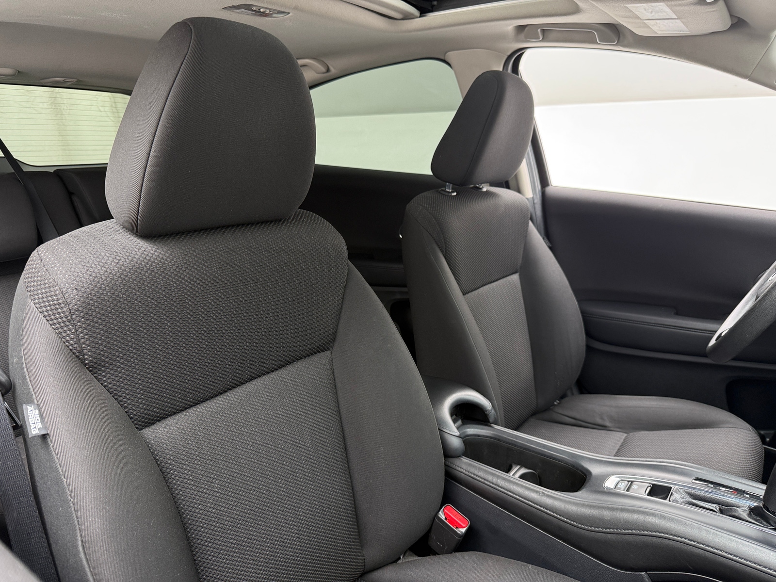 Thumbnail: 2016 Honda HR-V - 2