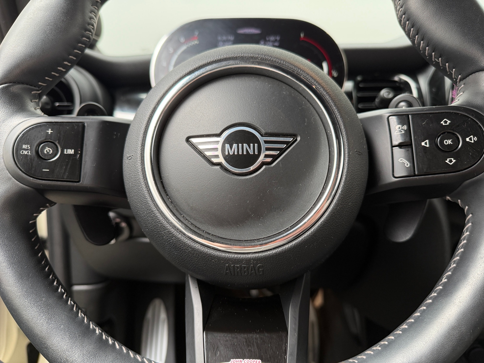 Thumbnail: 2022 MINI Cooper Convertible - 4