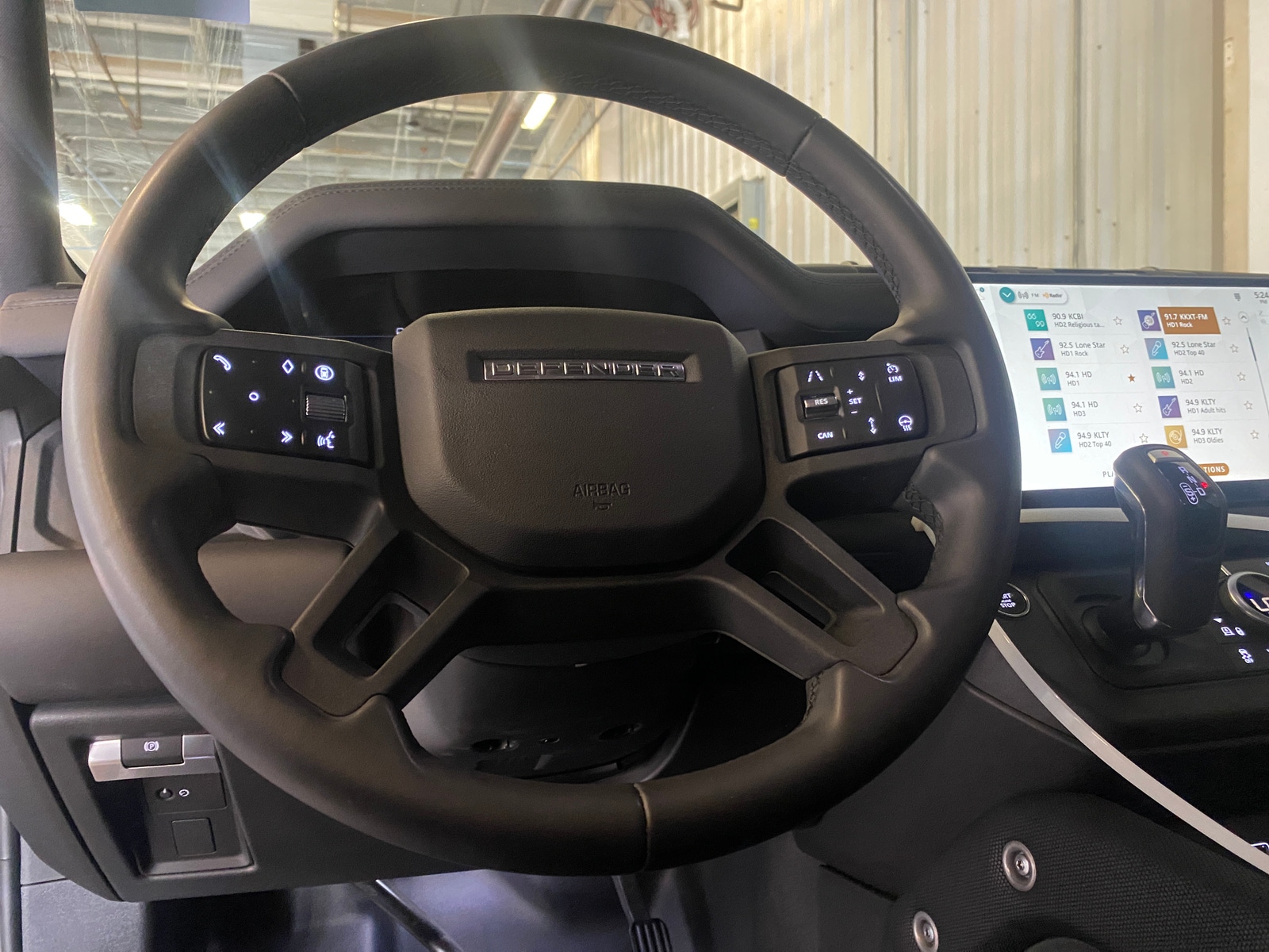 Thumbnail: 2024 Land Rover Defender - 5