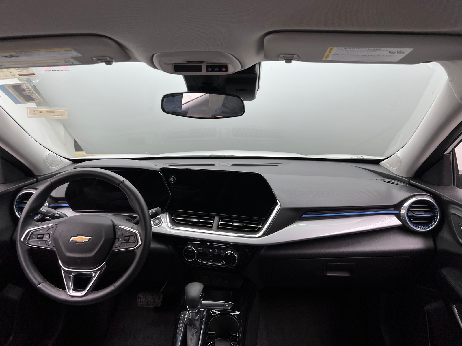 Thumbnail: 2025 Chevrolet Trax - 2