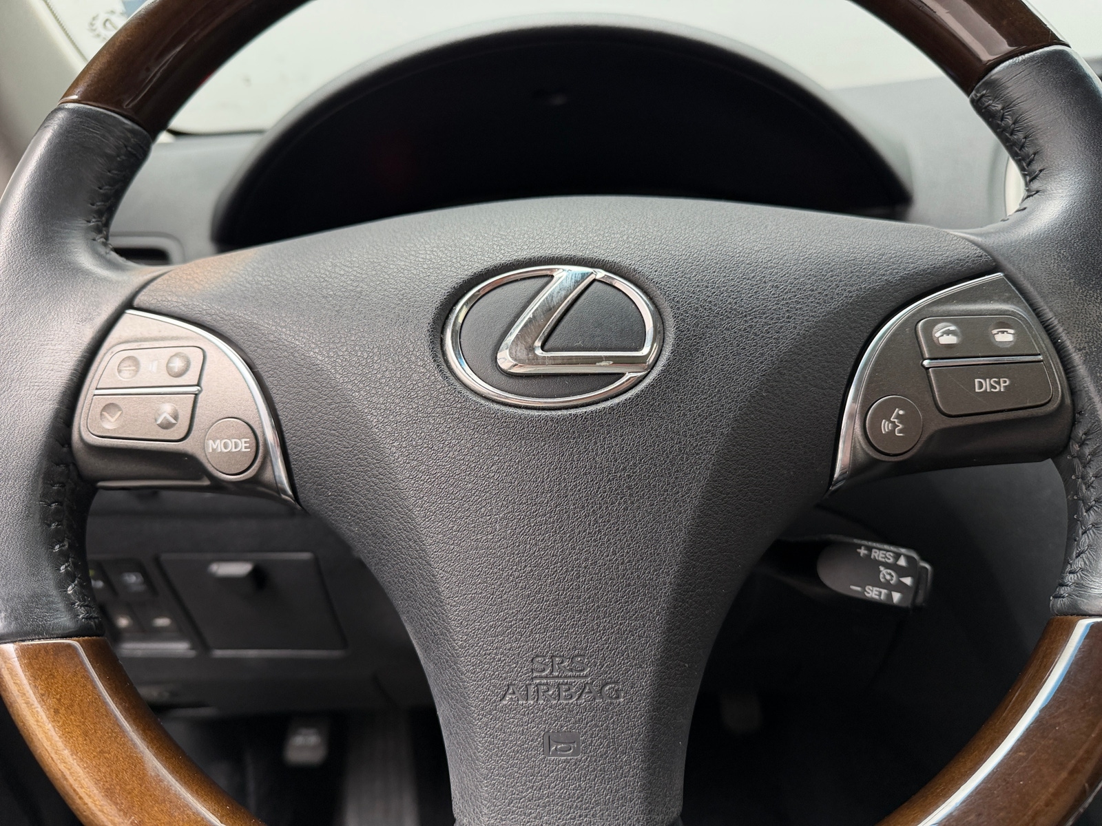 Thumbnail: 2011 Lexus ES - 4