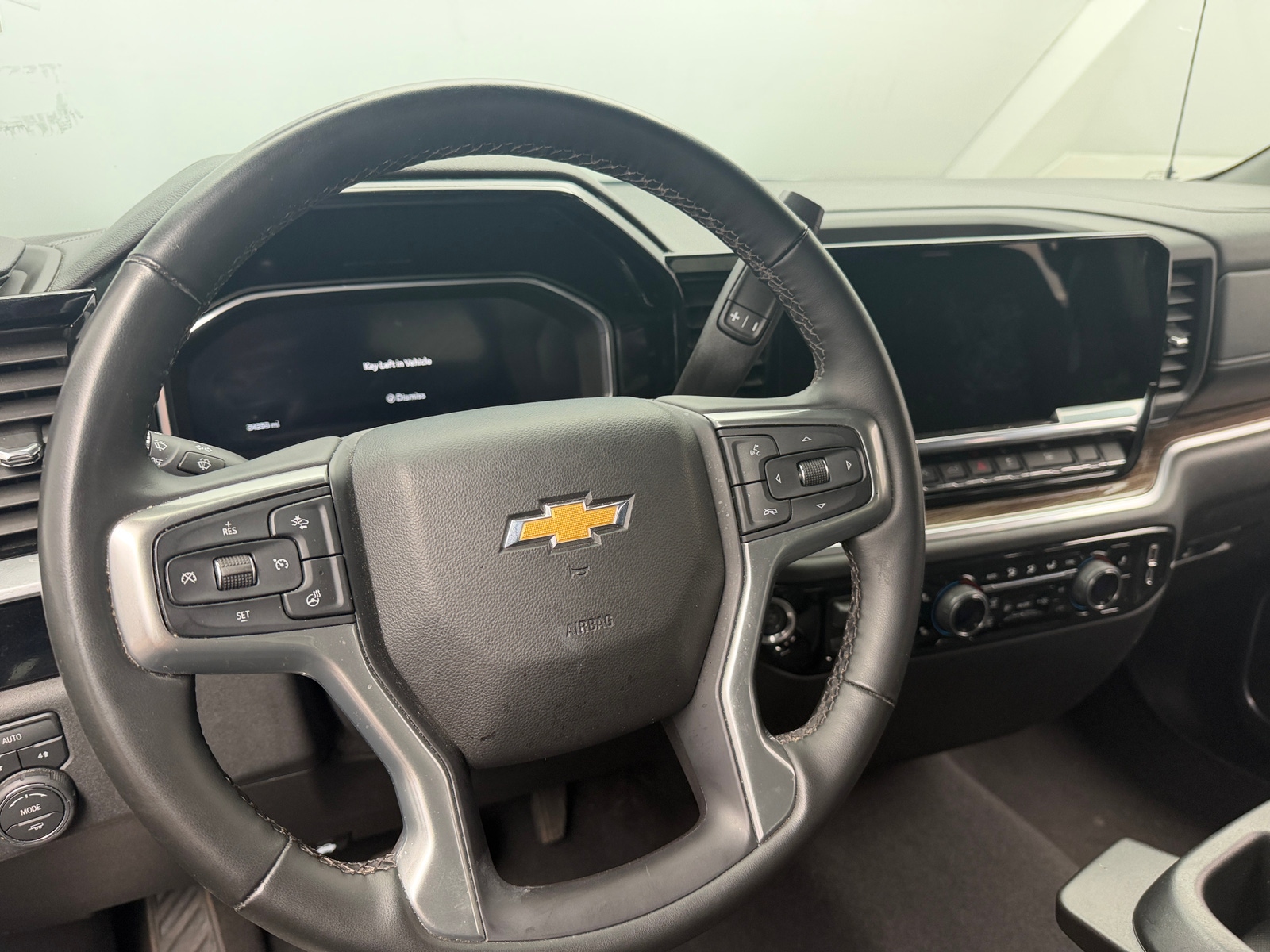 Thumbnail: 2026 Chevrolet Silverado 1500 - 5