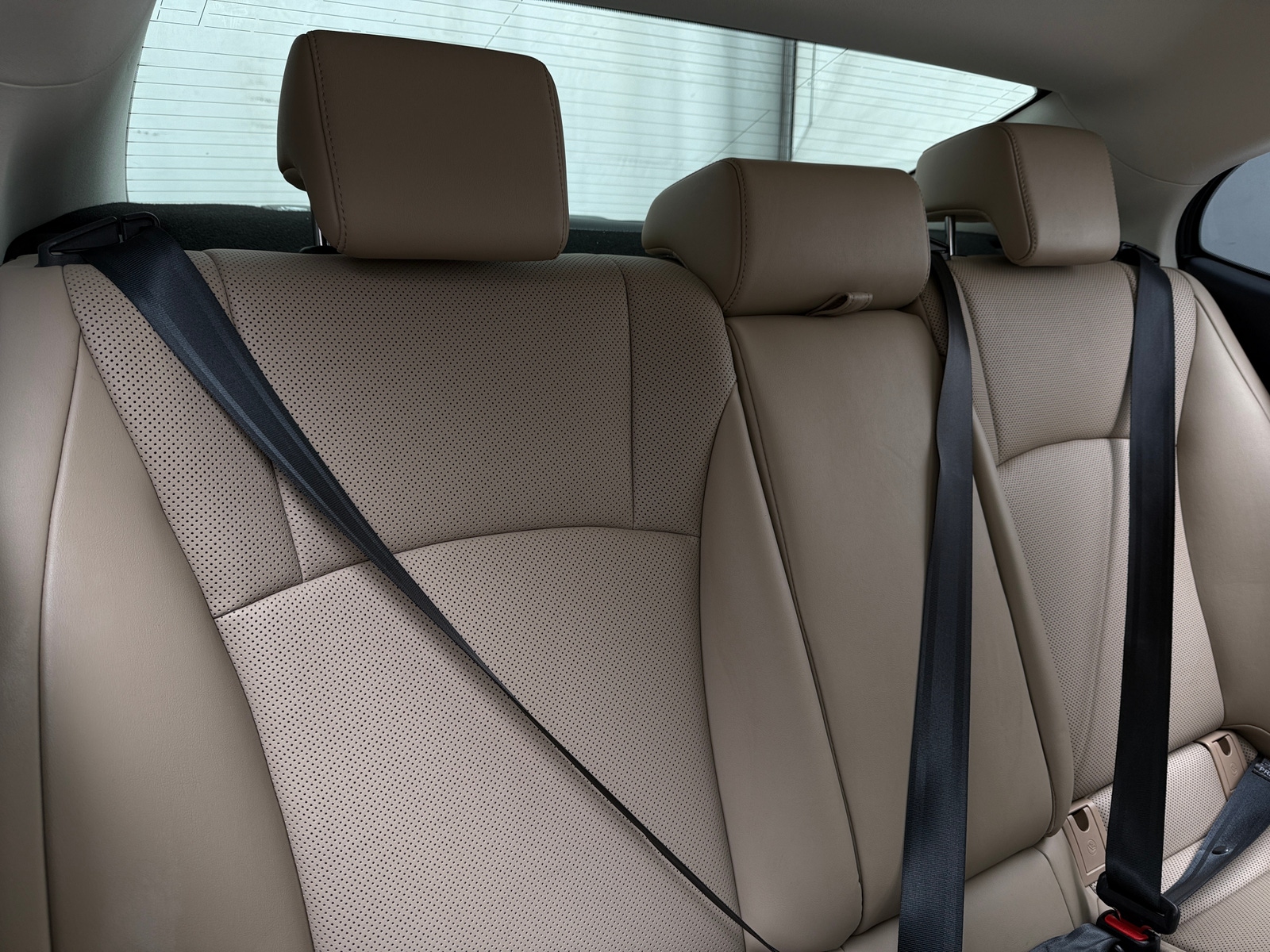 Thumbnail: 2020 Lexus ES - 6