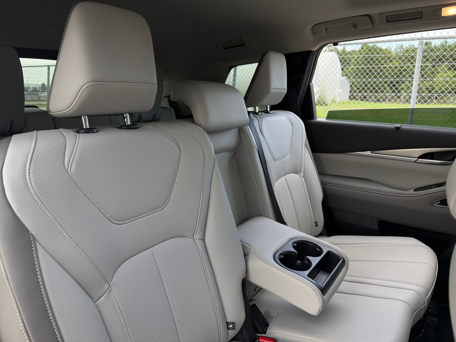 Thumbnail: 2026 INFINITI QX60 - 5