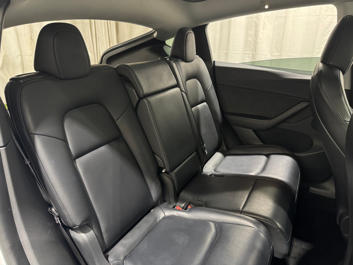2021 Tesla Model Y Standard Range in White — photo 2