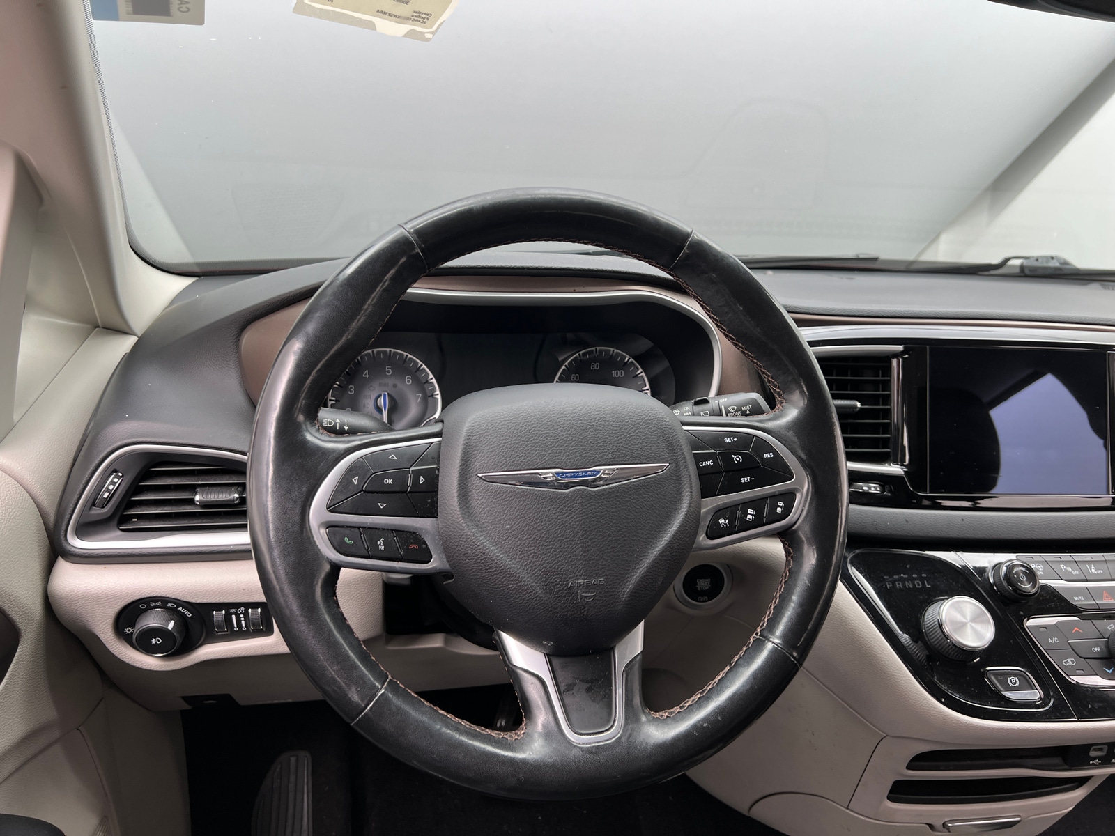 Thumbnail: 2019 Chrysler Pacifica - 4