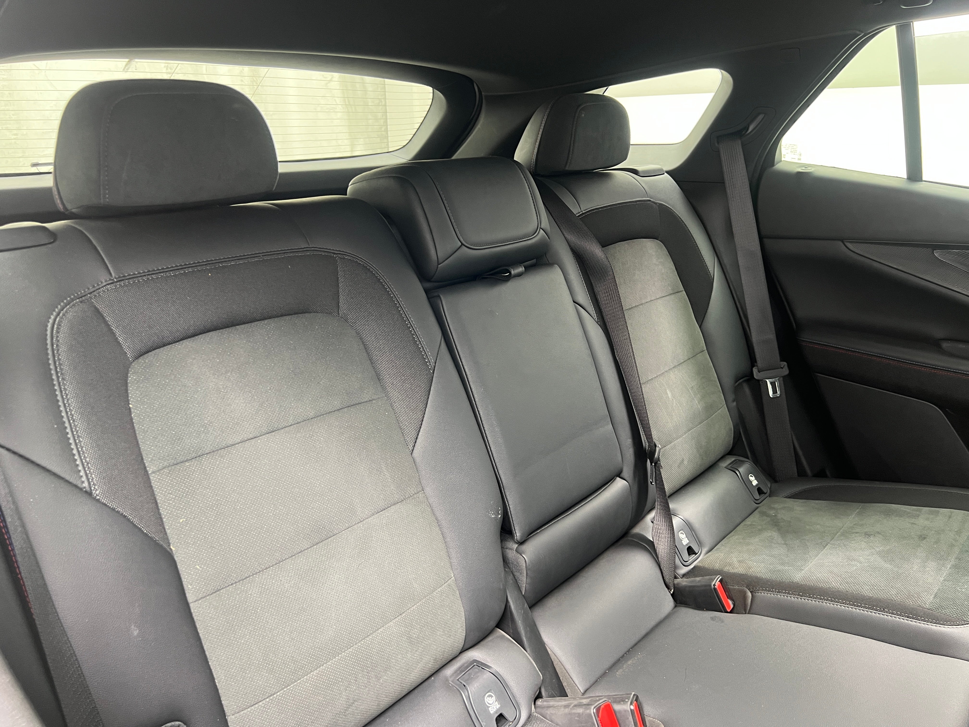 Used 2024 Chevrolet Blazer EV RS with VIN 3GNKDHRK1RS261926 for sale in Auburn, WA