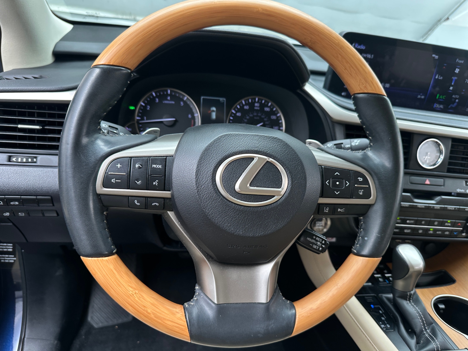 Thumbnail: 2022 Lexus RX - 4