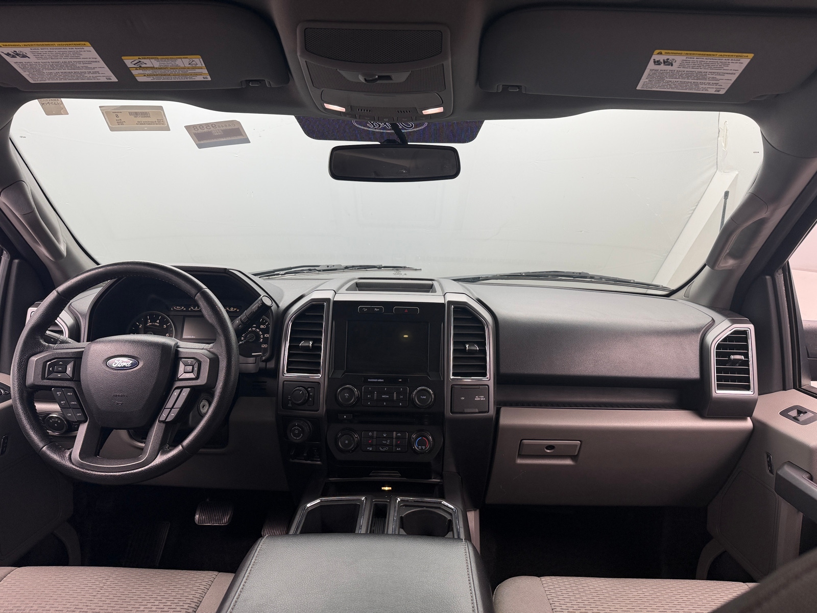 Thumbnail: 2016 Ford Econoline - 3