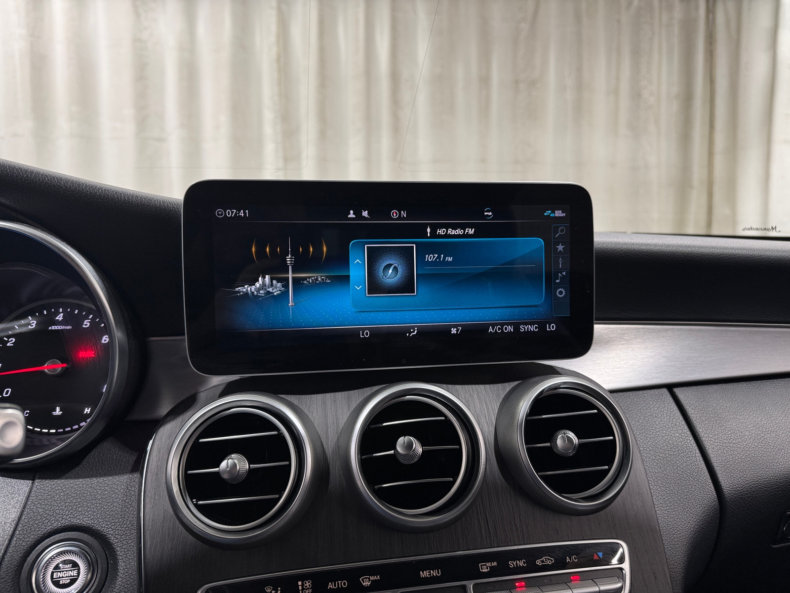 Thumbnail: 2019 Mercedes-Benz C-Class - 3