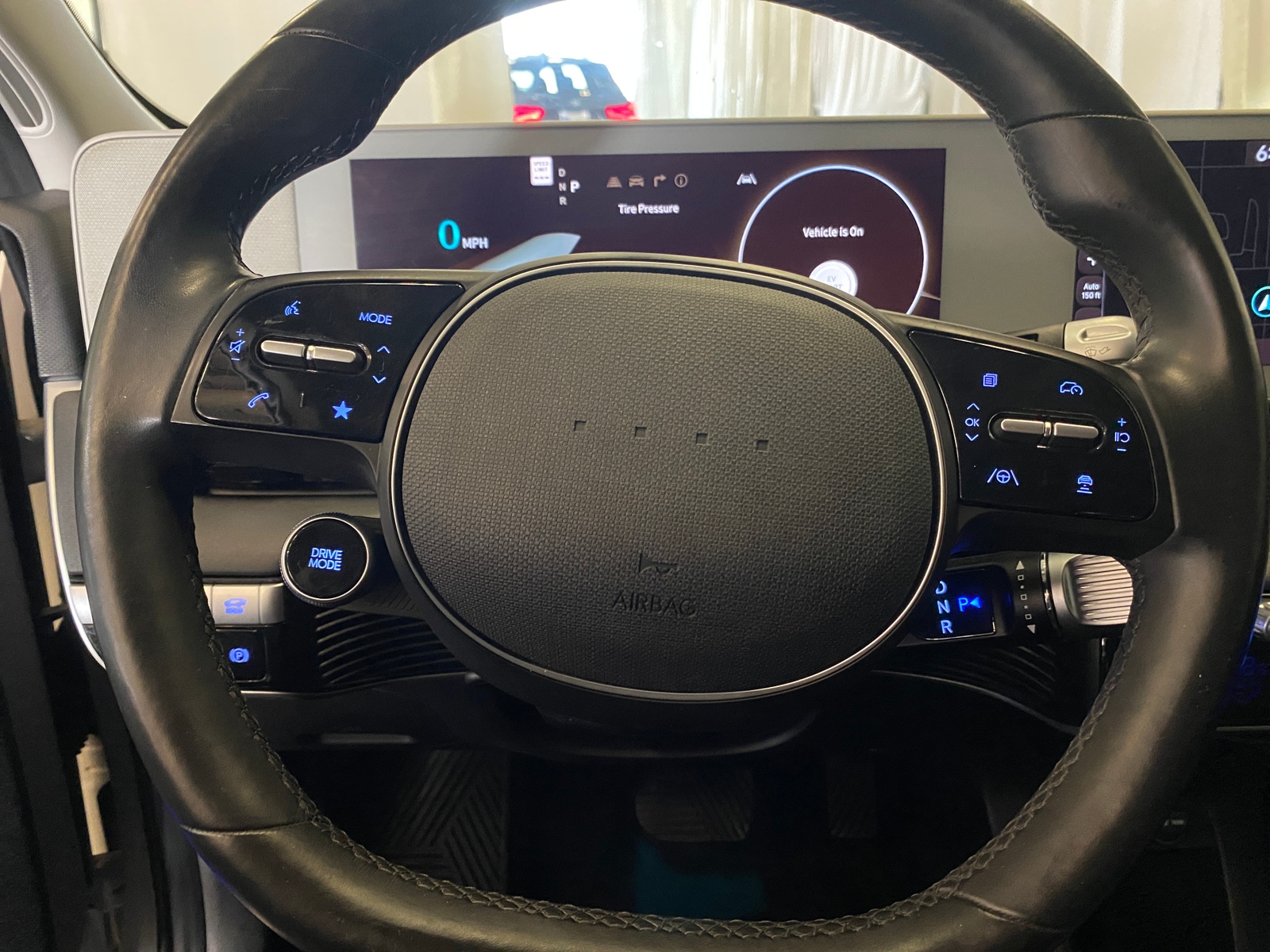 Thumbnail: 2023 Hyundai Ioniq 5 - 4