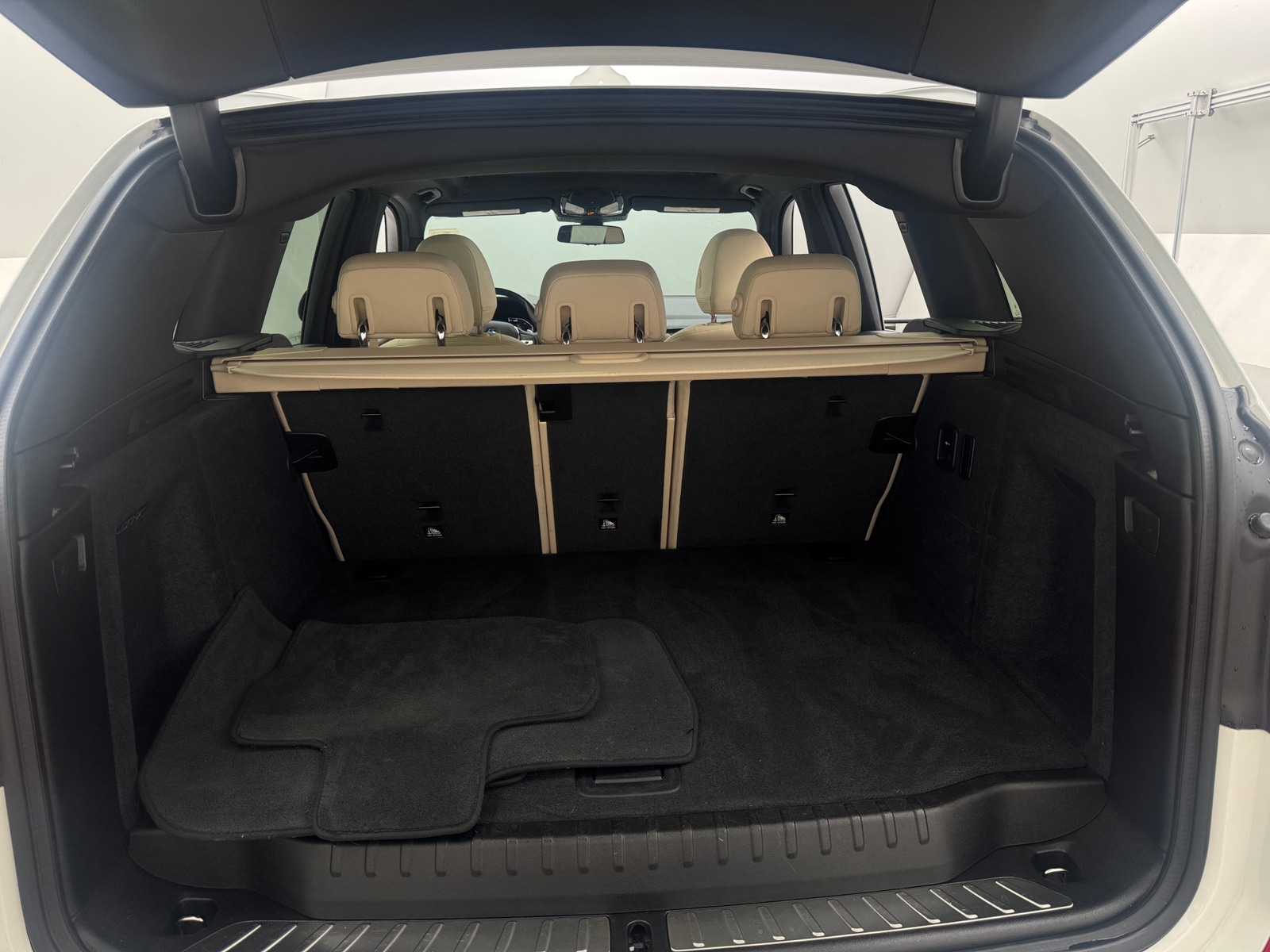 Thumbnail: 2021 BMW X3 - 6