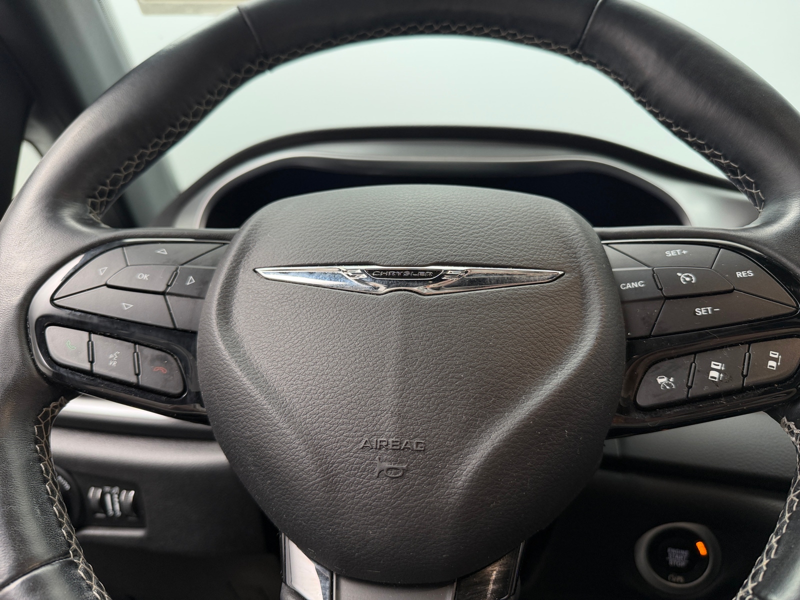 Thumbnail: 2019 Chrysler Pacifica - 4