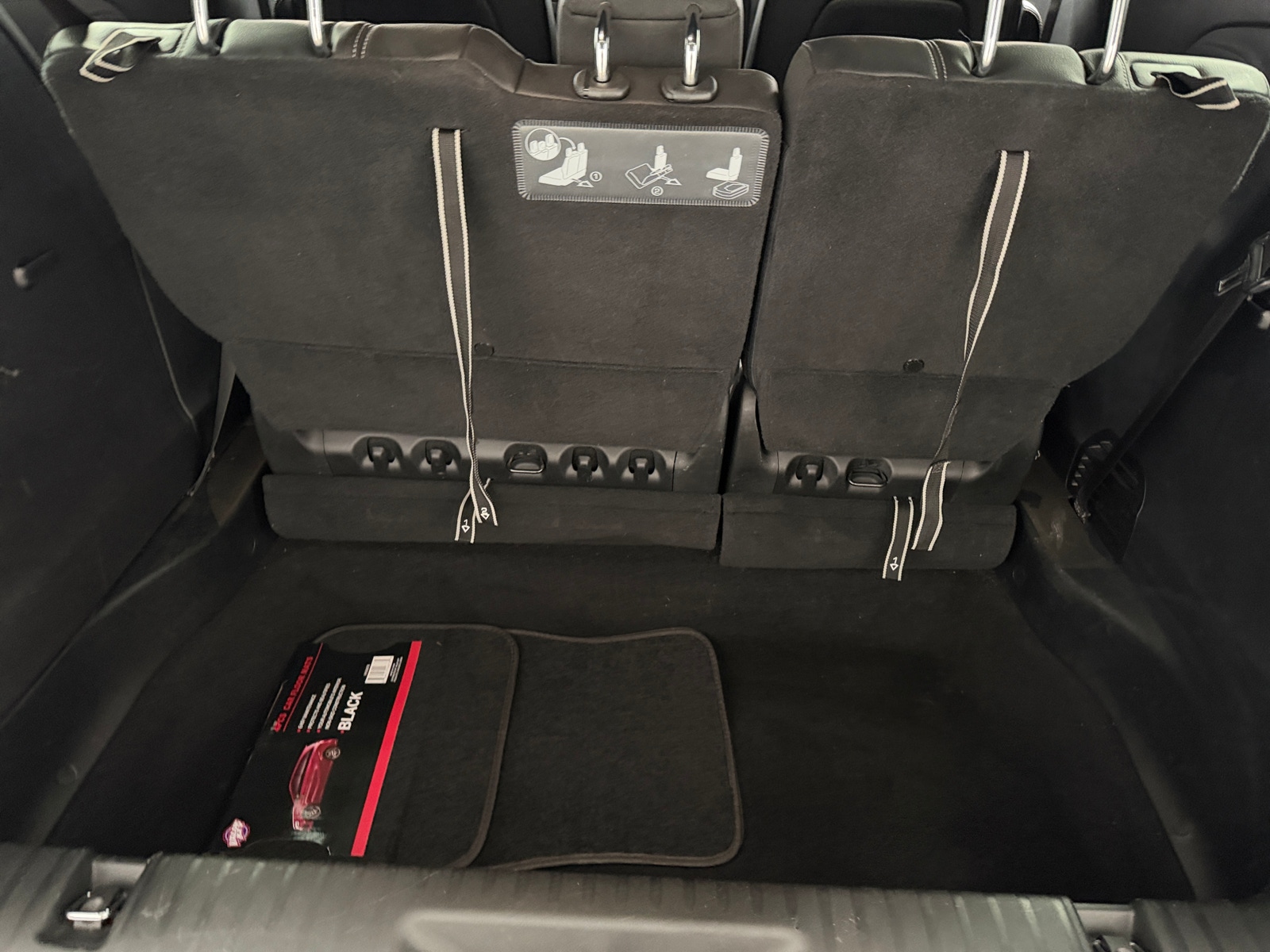 Thumbnail: 2019 Chrysler Pacifica - 6