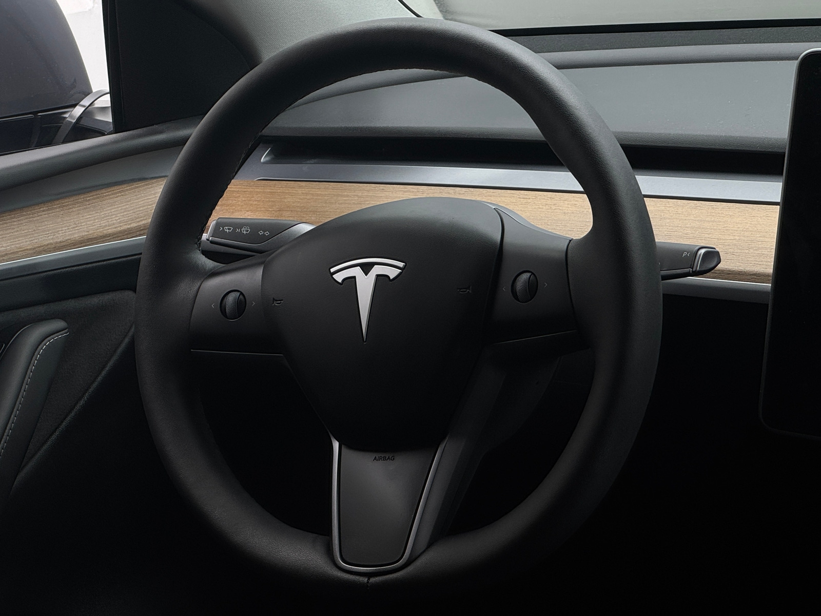 Thumbnail: 2024 Tesla Model Y - 4