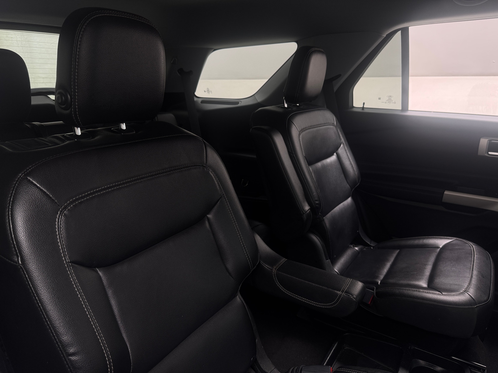 Thumbnail: 2020 Ford Explorer - 5