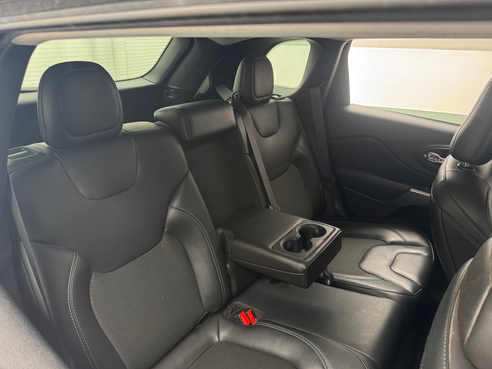 Thumbnail: 2021 Jeep Cherokee - 6