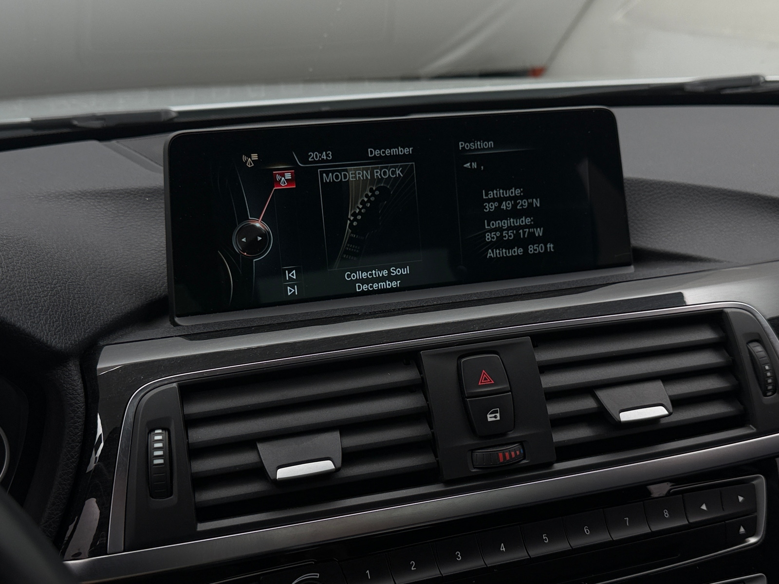 Thumbnail: 2016 BMW 3 Series - 3