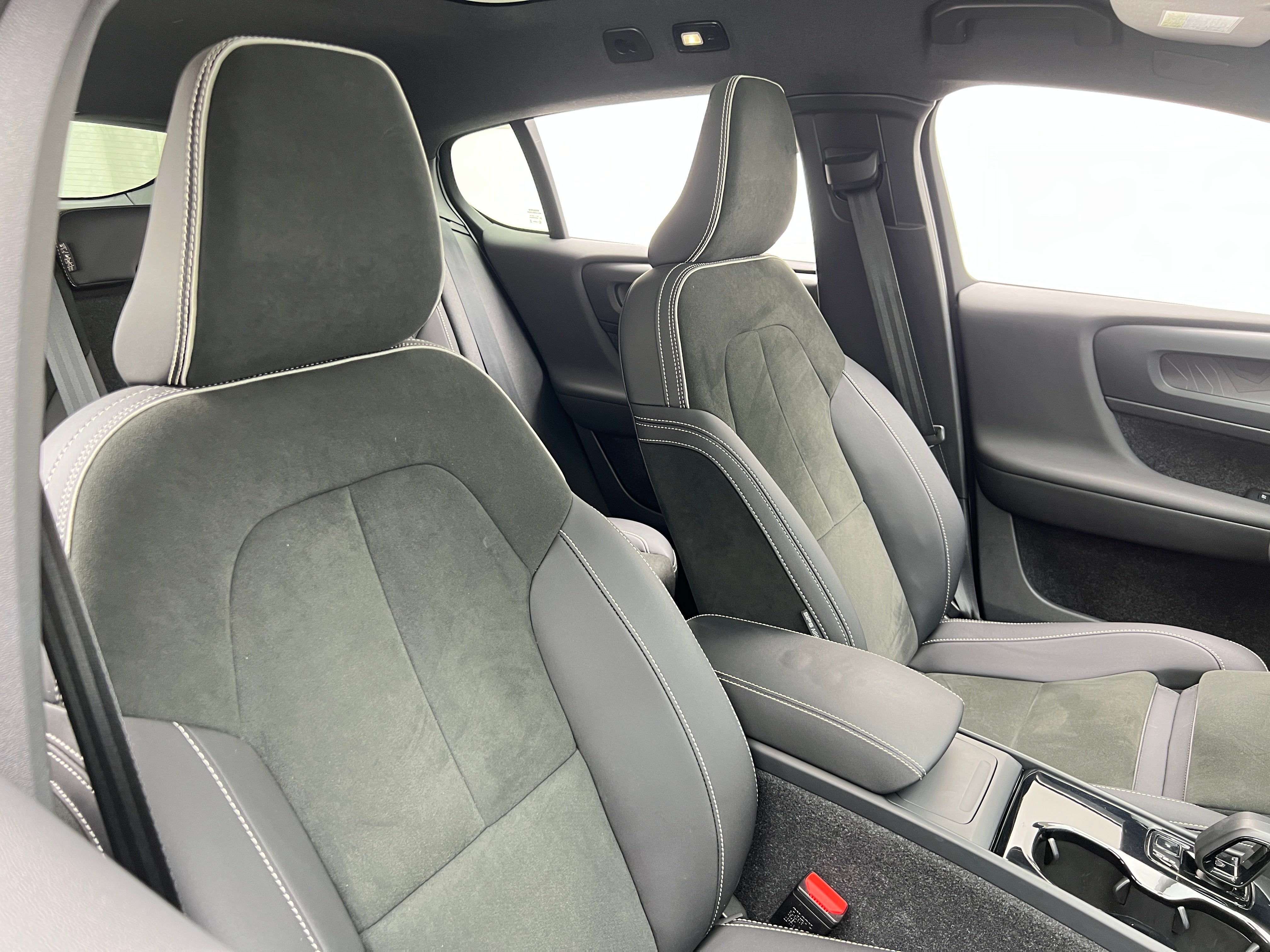 2023 Volvo C40 Ultimate
