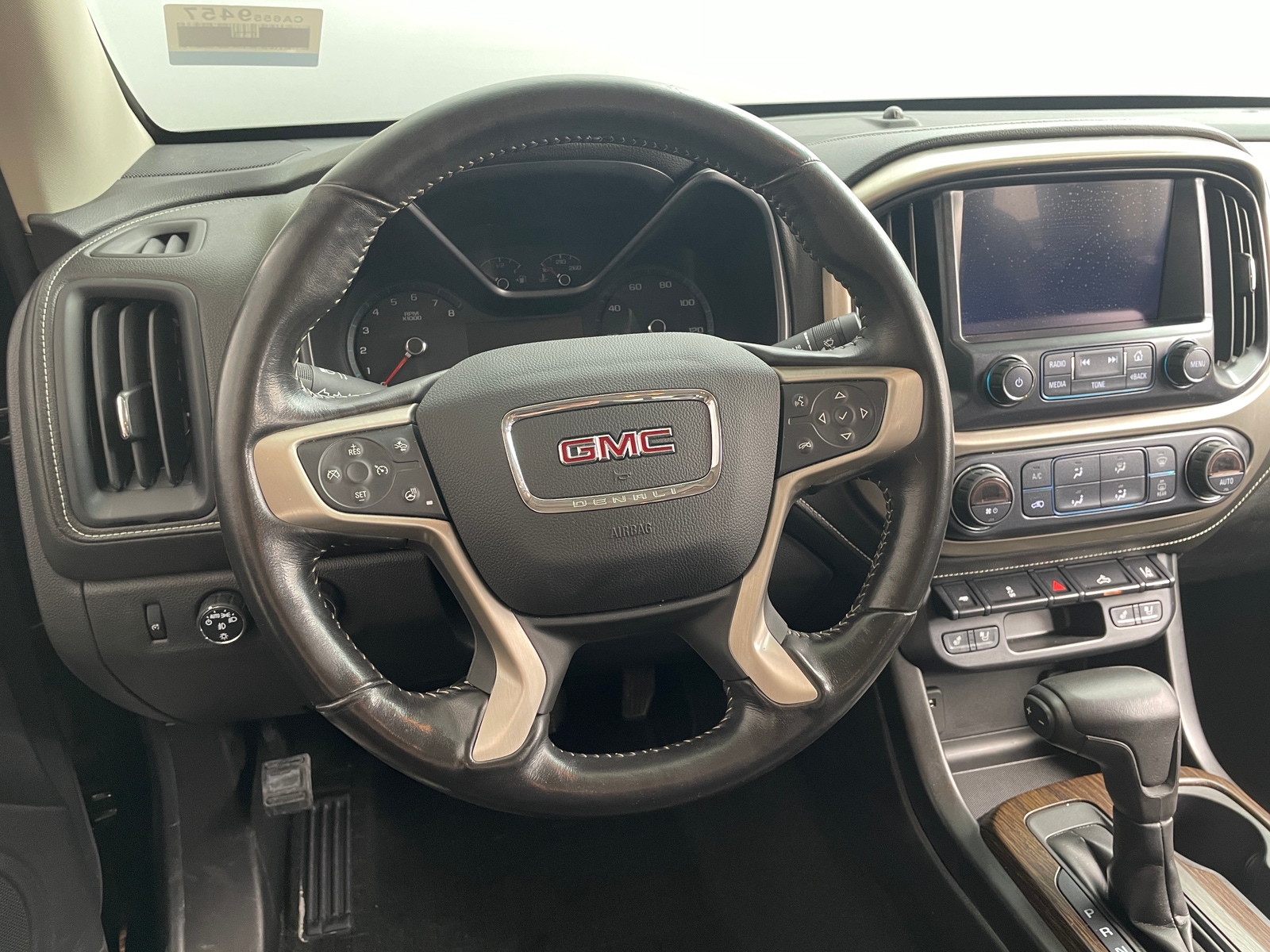 Thumbnail: 2018 GMC Canyon - 4