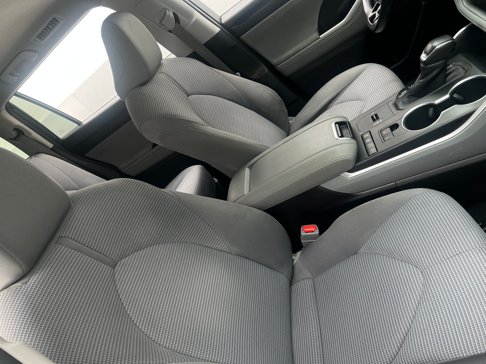 Thumbnail: 2020 Toyota Highlander - 2