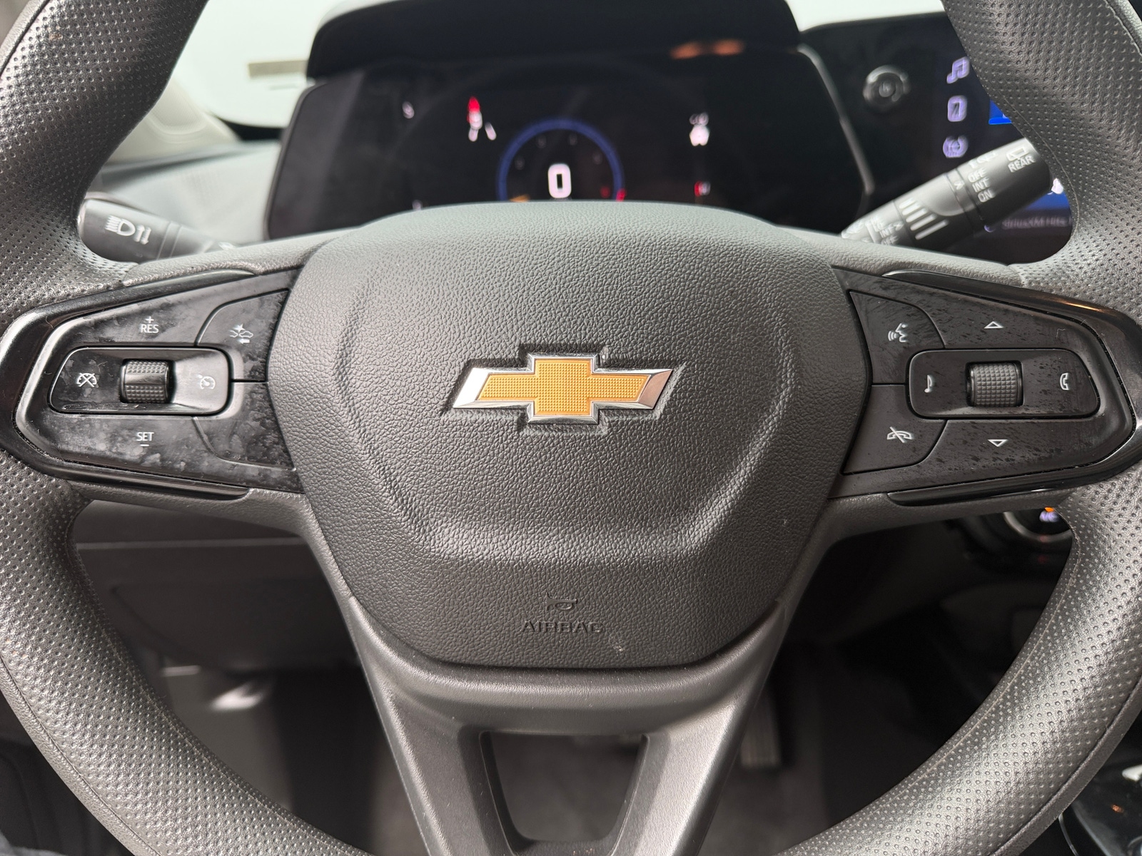 Thumbnail: 2025 Chevrolet Trax - 4