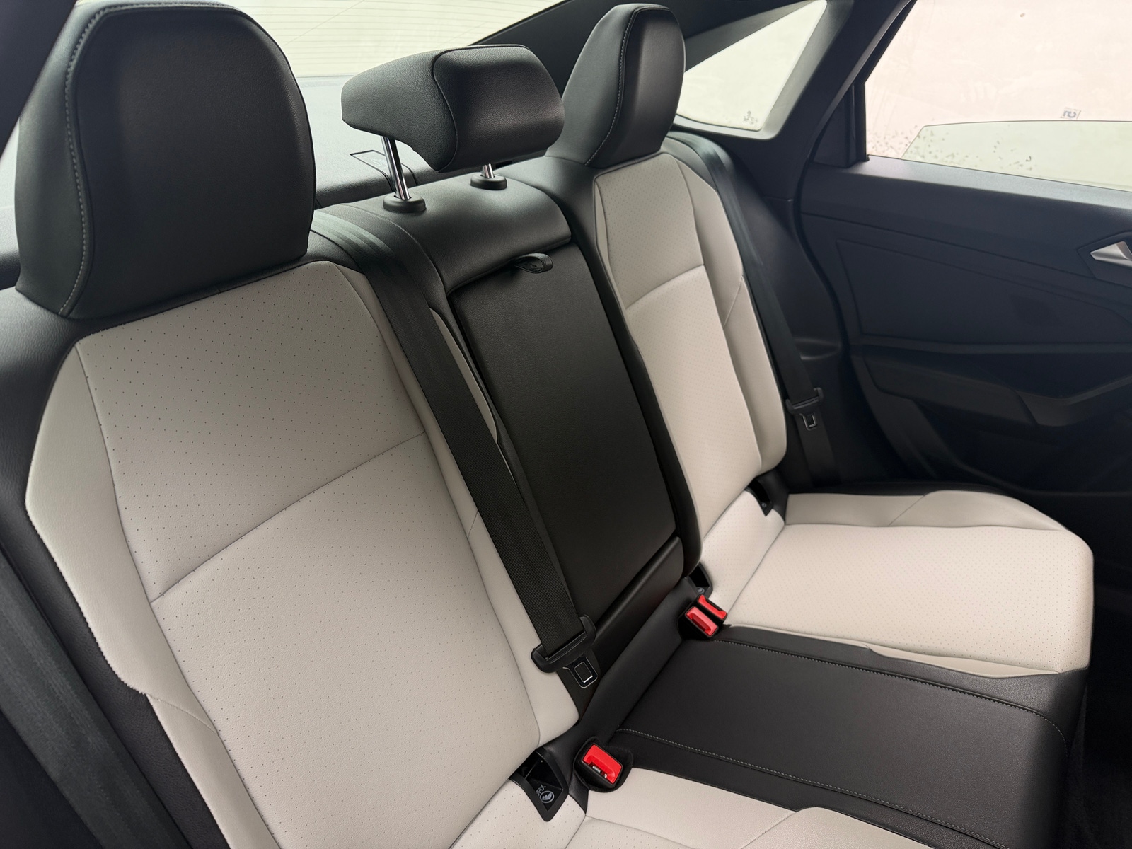 Thumbnail: 2019 Volkswagen Jetta - 6