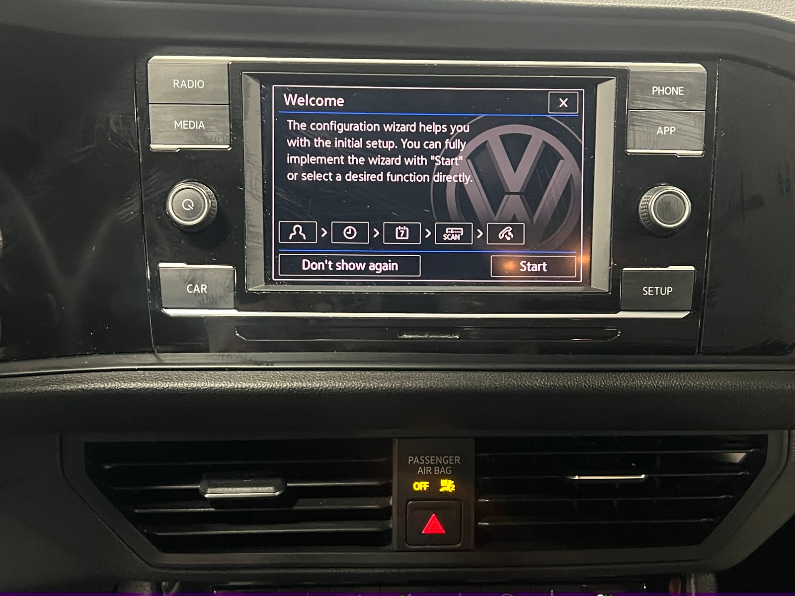Thumbnail: 2019 Volkswagen Jetta - 4
