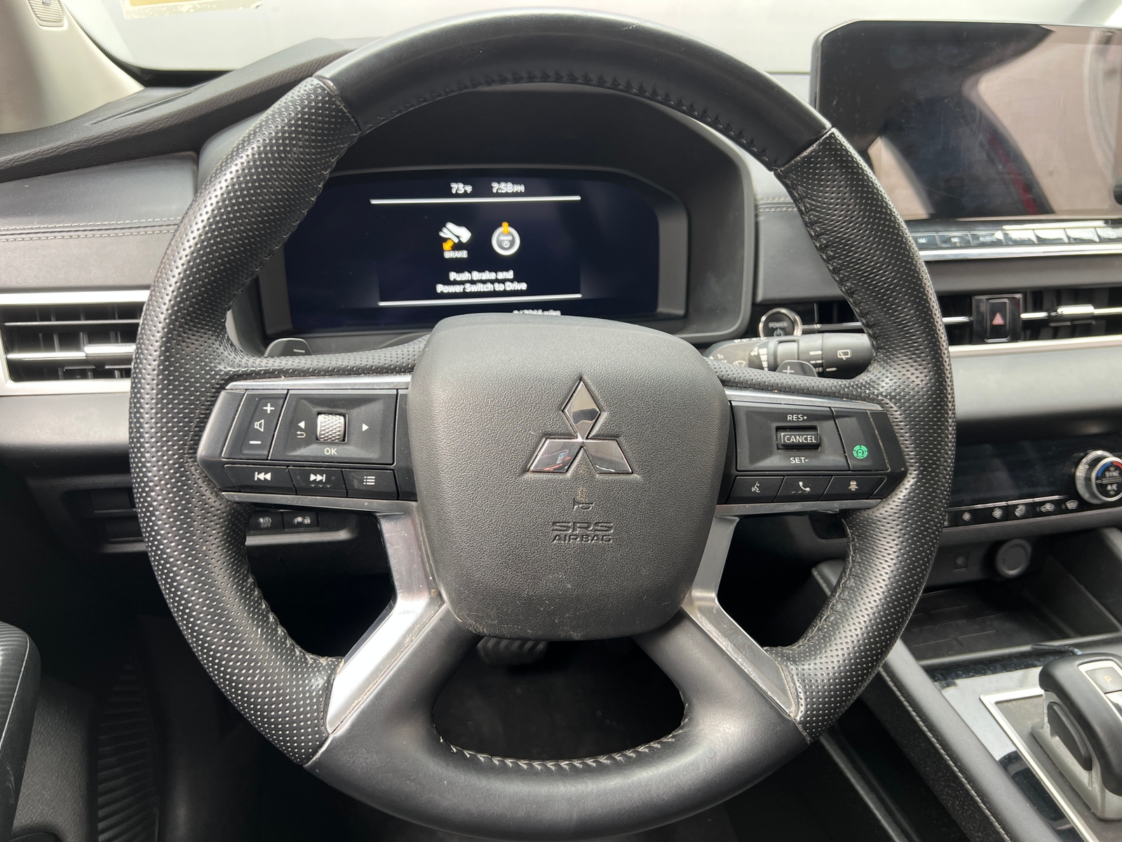 Thumbnail: 2023 Mitsubishi Outlander - 5