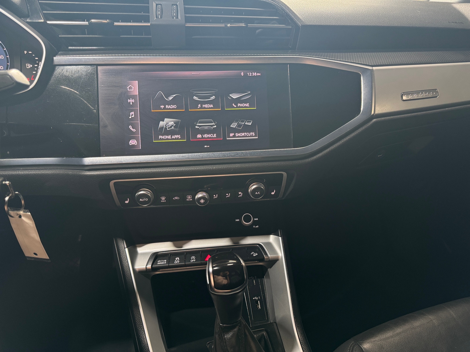 Thumbnail: 2020 Audi Q3 - 4