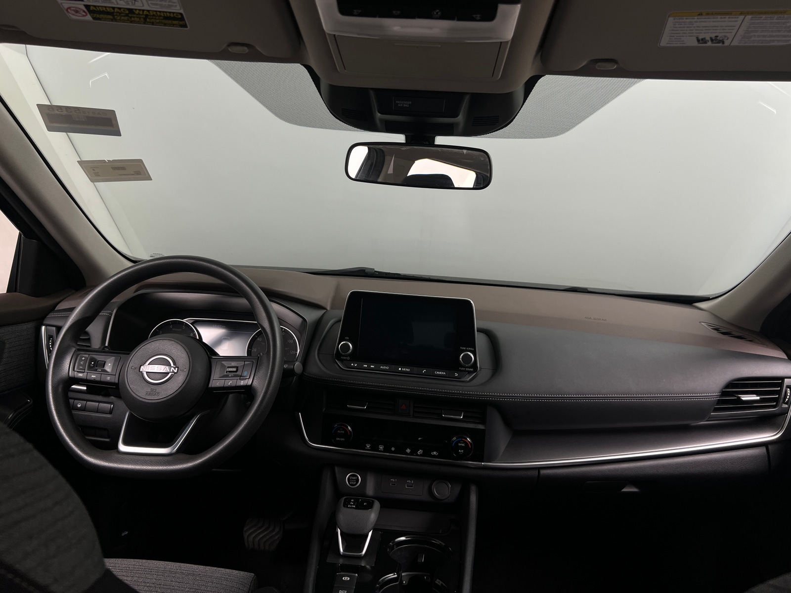 Thumbnail: 2023 Nissan Rogue - 3