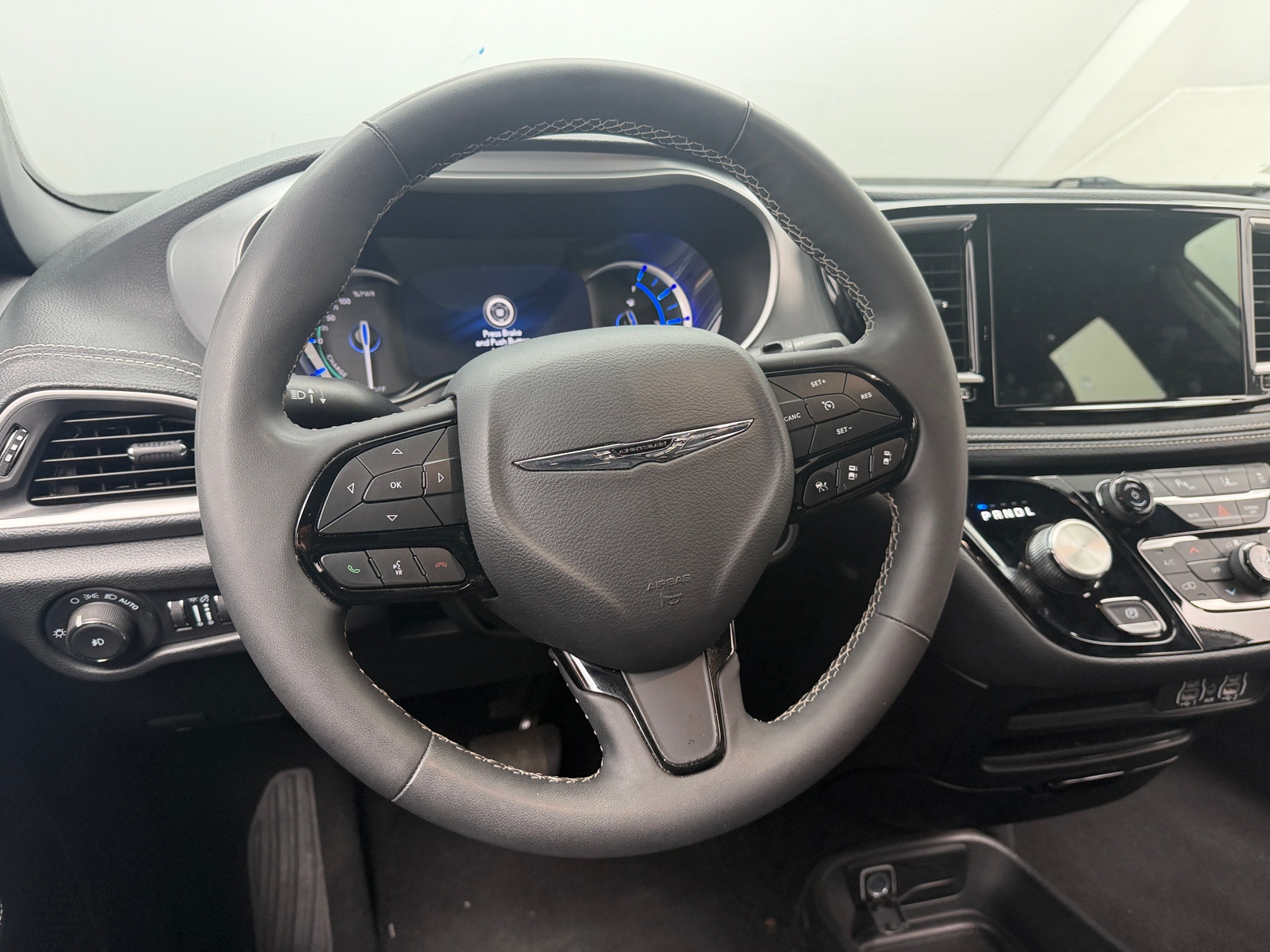 Thumbnail: 2024 Chrysler Pacifica - 4