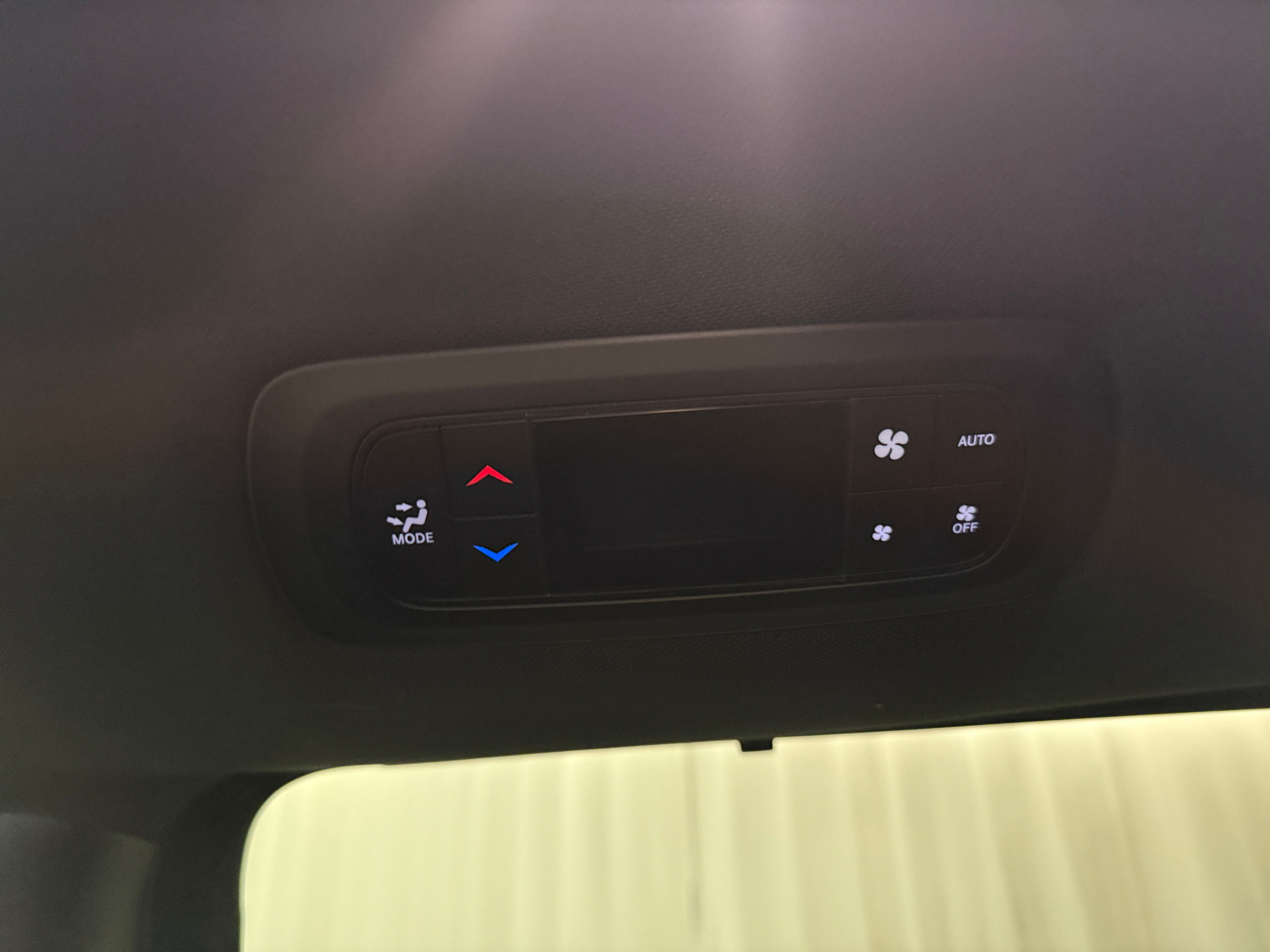 2027 Chrysler Voyager LX