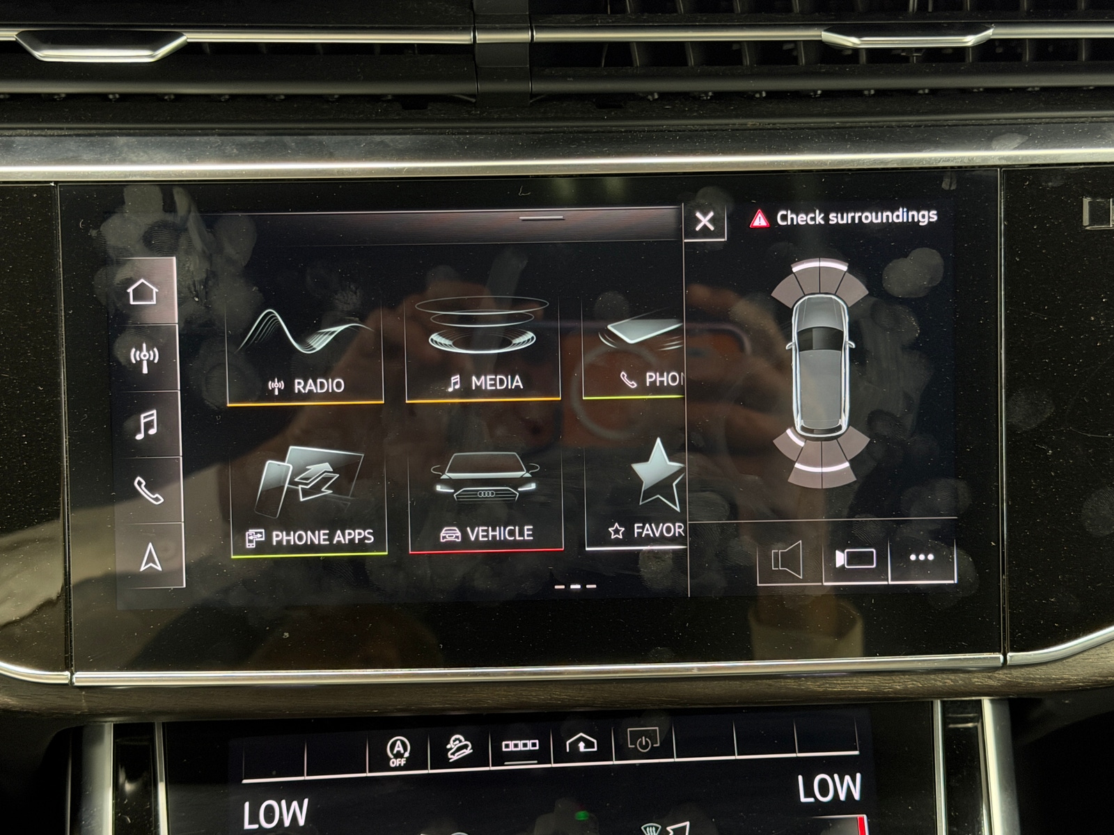 Thumbnail: 2021 Audi Q7 - 3