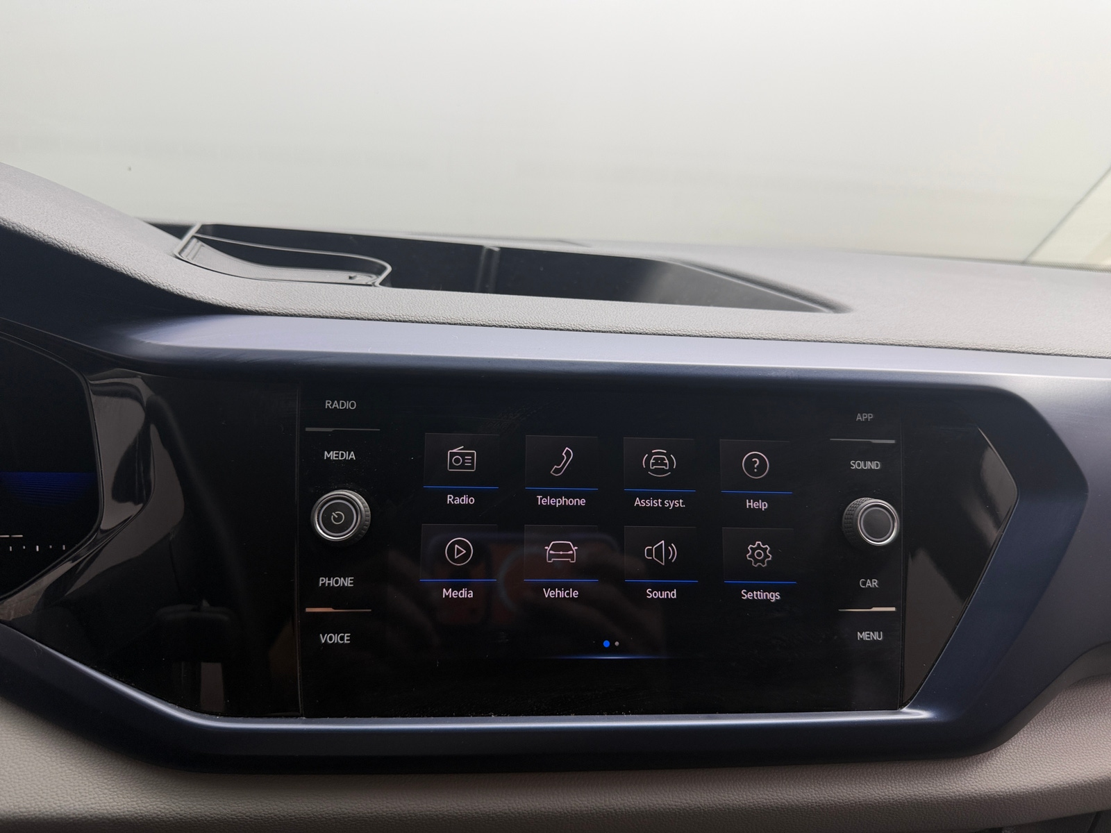 Thumbnail: 2022 Volkswagen Taos - 4