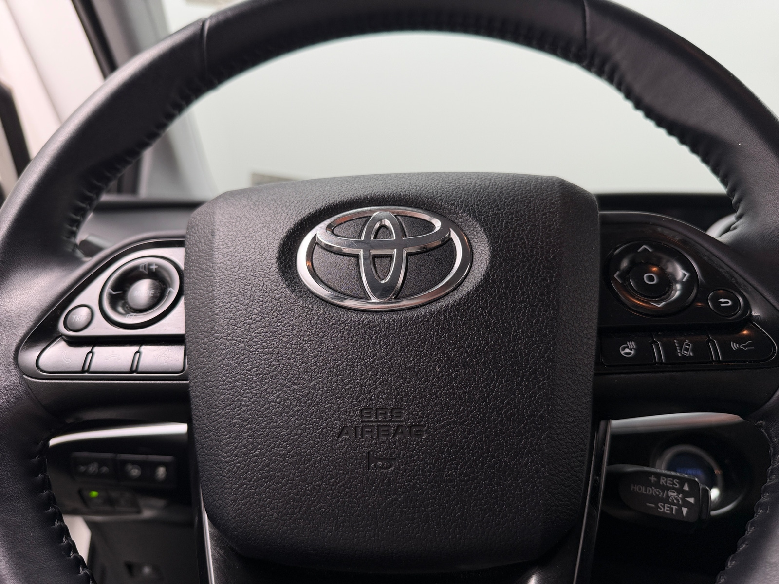 Thumbnail: 2020 Toyota Prius - 4