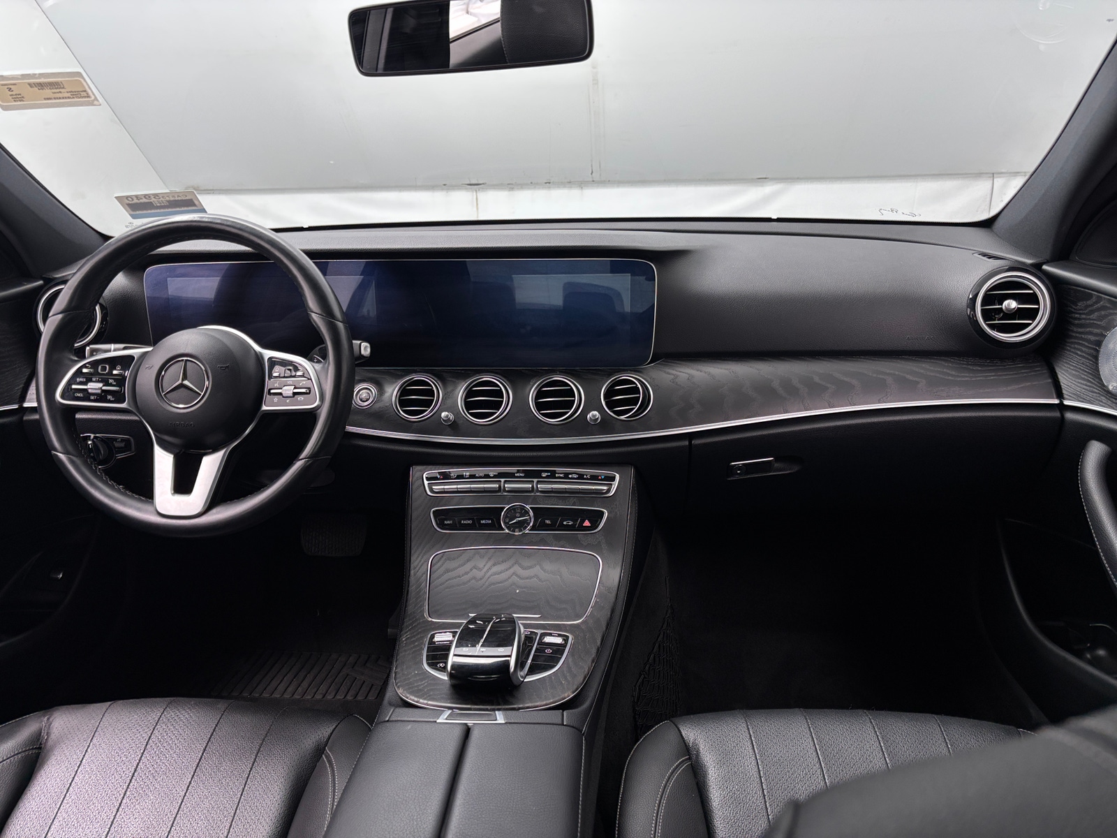 Thumbnail: 2019 Mercedes-Benz E-Class - 2